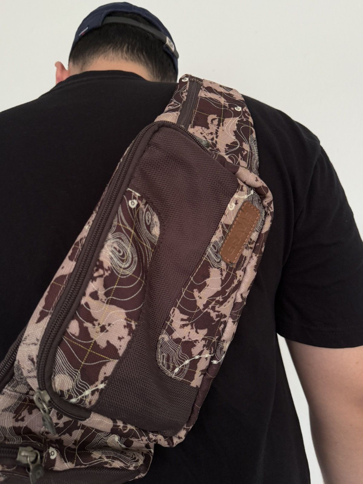 Gravis Gravis Vintage Y2K Radar Camo Crossbody Size ONE SIZE - 8 Thumbnail