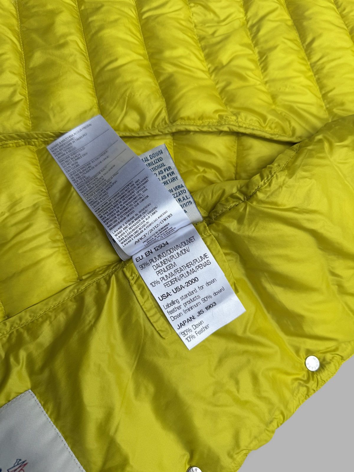 Moncler Authentic Moncler Patch Logo Nylon Puffer Size S / US 4 / IT 40 - 13 Thumbnail