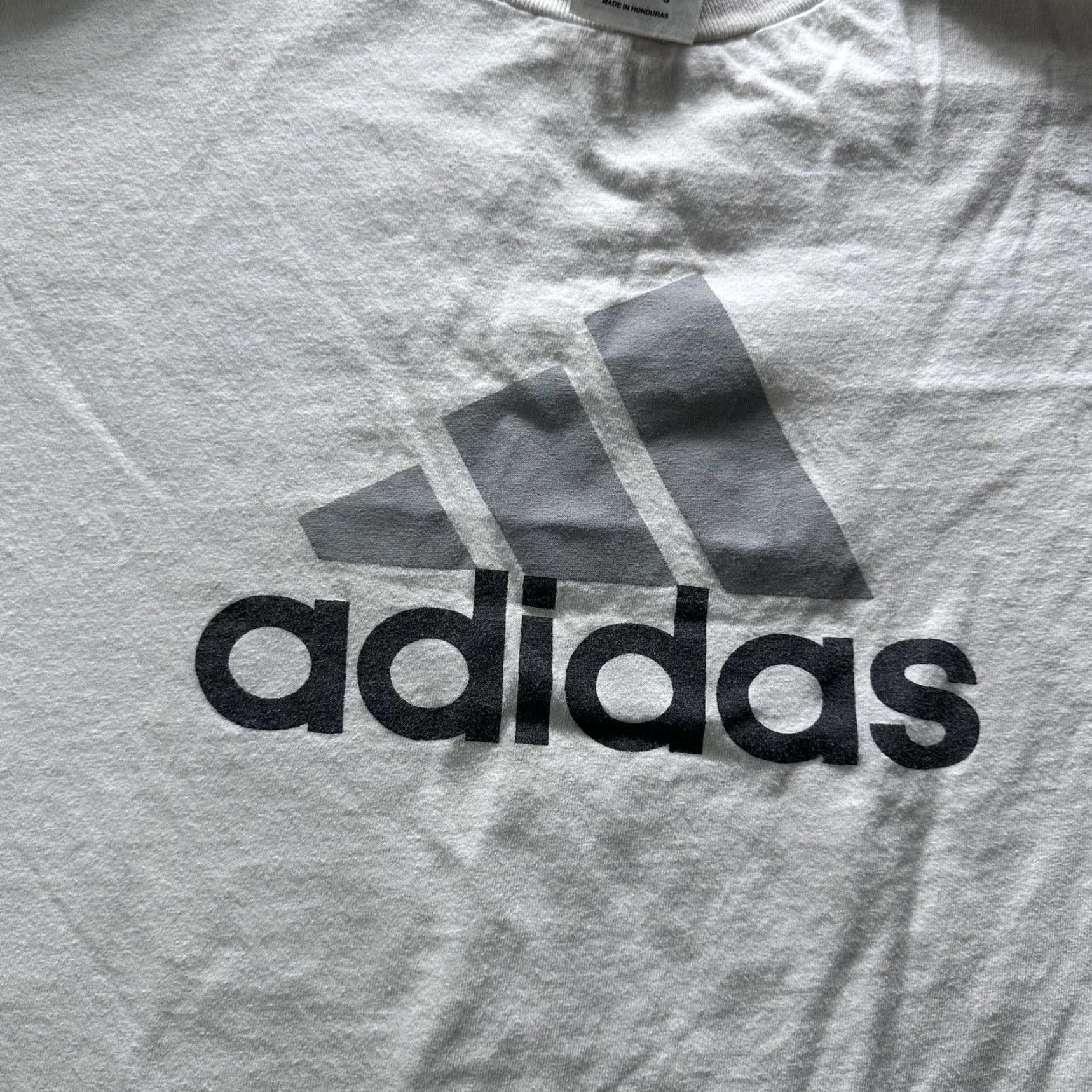 Adidas VINTAGE Adidas Shirt Mens Large White Big Logo Graphic Tee T-Shirt Sports y2k Size US L / EU 52-54 / 3 - 3 Thumbnail
