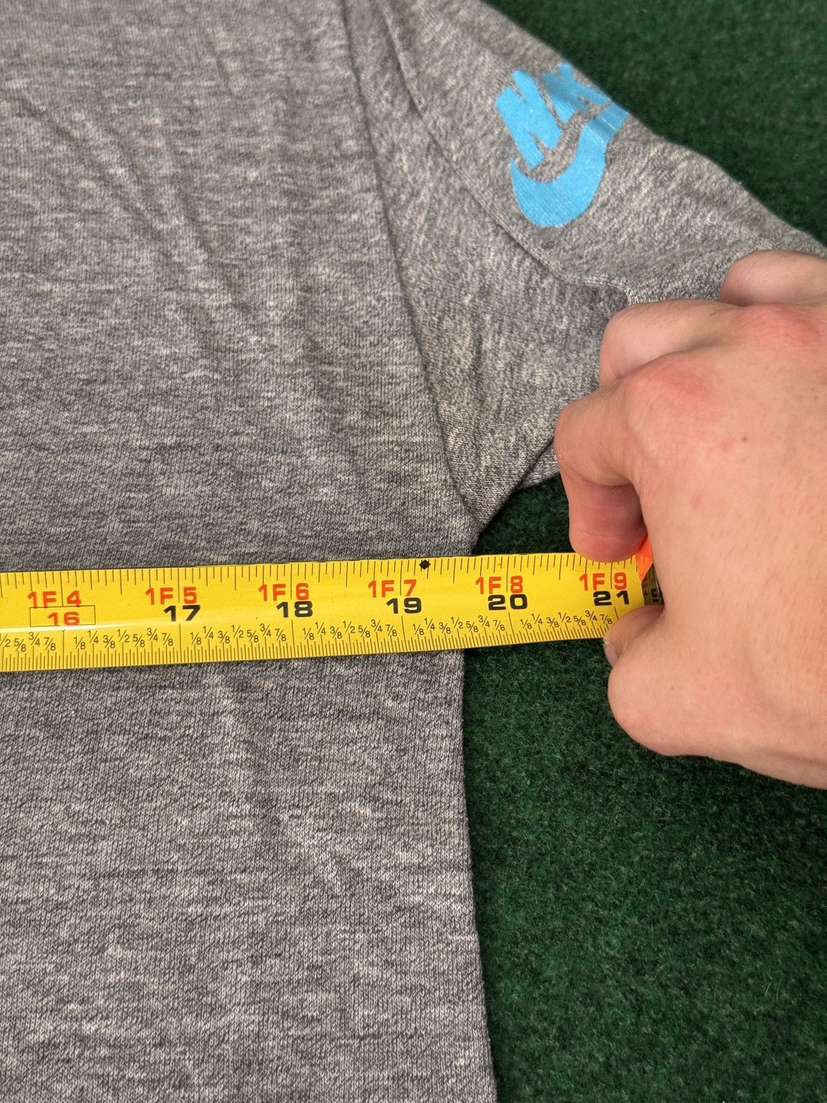 Nike × Vintage Vintage North Carolina Nike 70s THIN Collegiate T Shirt Size US L / EU 52-54 / 3 - 6 Thumbnail