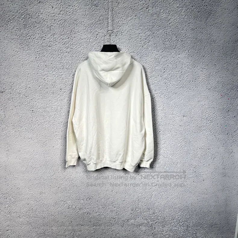 Balenciaga Balenciaga Venice water city white fuzzy mosaic sweatshirt Size US M / EU 48-50 / 2 - 2 Thumbnail