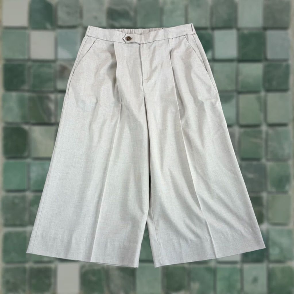 Banana Republic Banana Republic Wide Leg Pants Women 10 Beige Pleated 20" Inseam NWOT Valley Casual Workwear Pants Womens Size 32" / US 10 / IT 46 - 1 Thumbnail