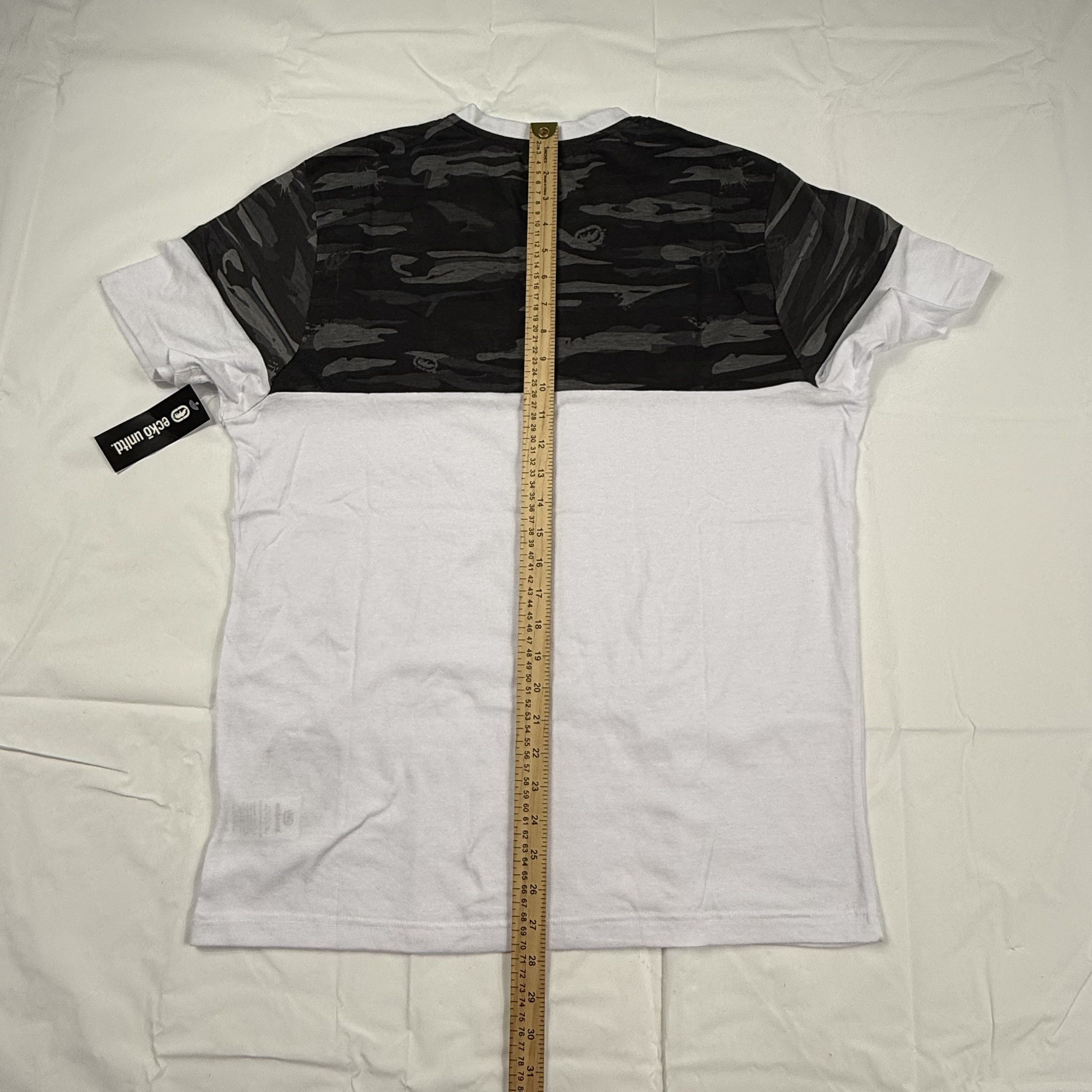 Ecko Unltd. Ecko Unltd Mens Gecko Unltd V-Neck T-Shirt Camo Size US M / EU 48-50 / 2 - 9 Thumbnail
