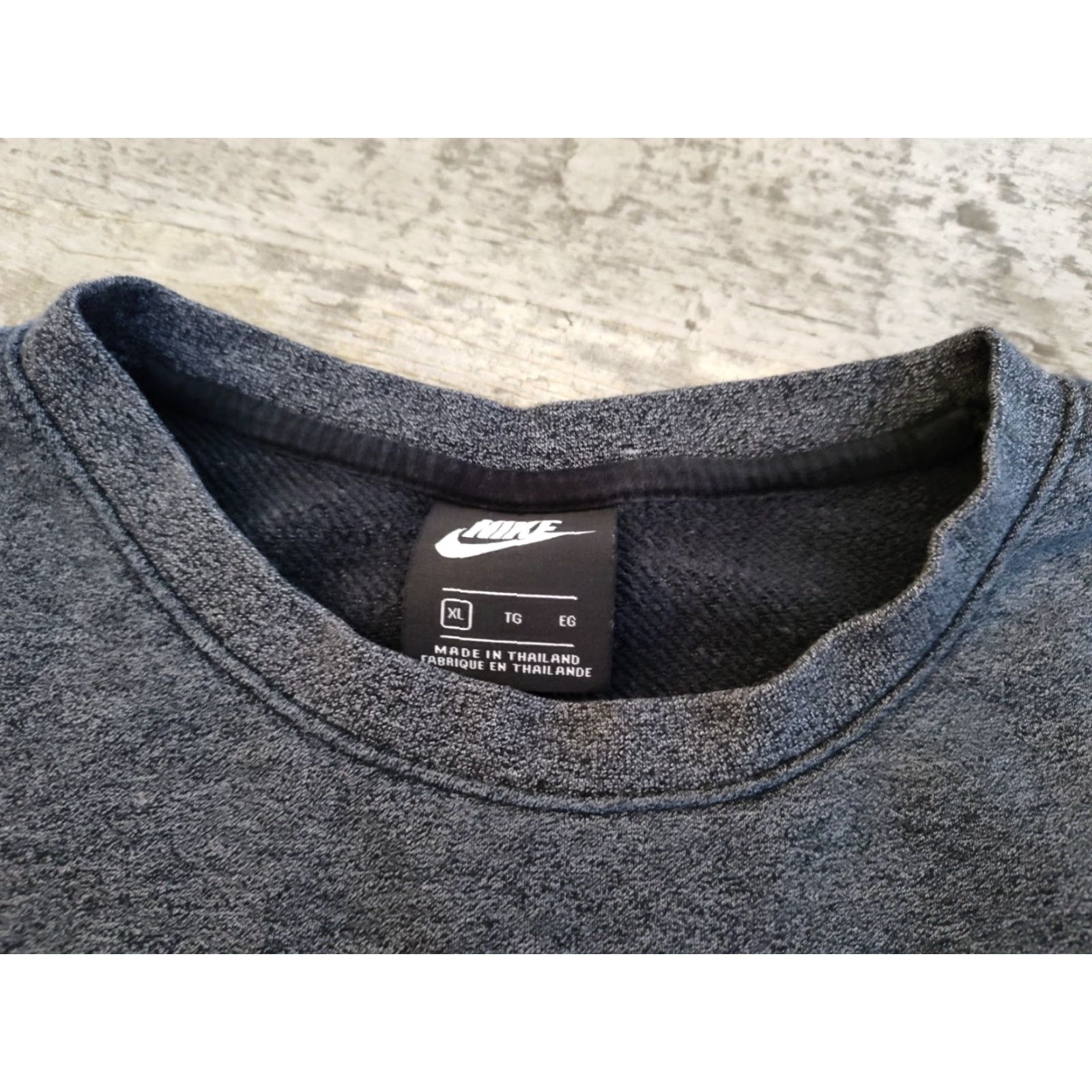 Nike VINTAGE Nike Sportswear Heritage Crew Sweatshirt Mens XL Gray Casual Athletic Pullover 90s Sports Size US XL / EU 56 / 4 - 7 Thumbnail