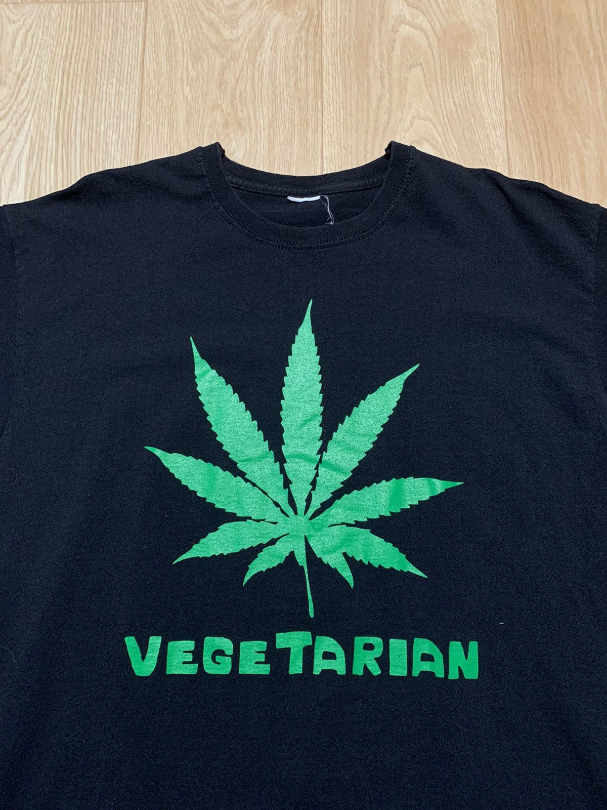Vintage Vegetarian x Marijuana T-Shirt Smoke Drugs Size US L / EU 52-54 / 3 - 4 Thumbnail
