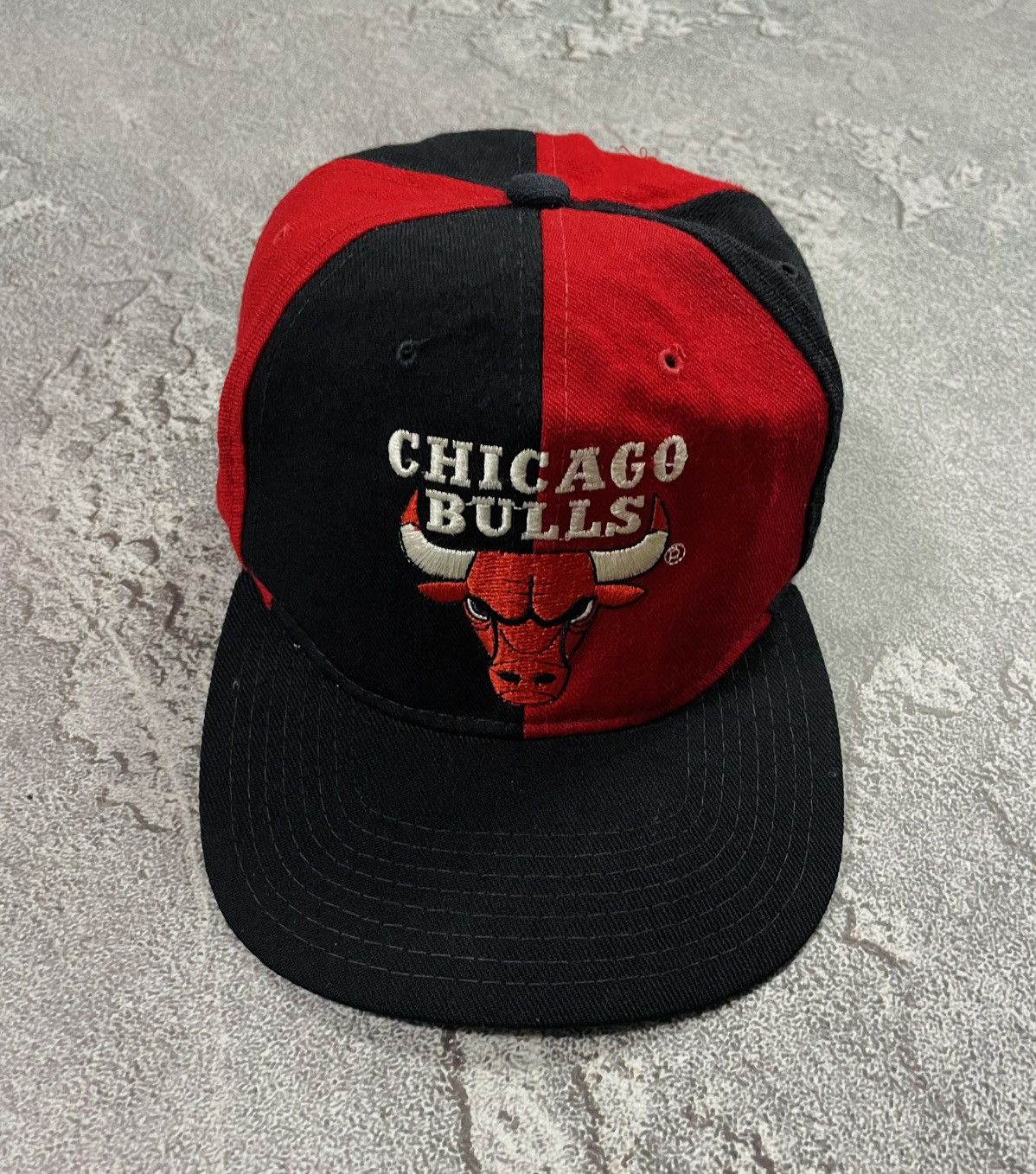Starter Vintage 90’s STARTER Chicago Bulls NBA Wool Cap Snapback Hat Size ONE SIZE - 2 Thumbnail