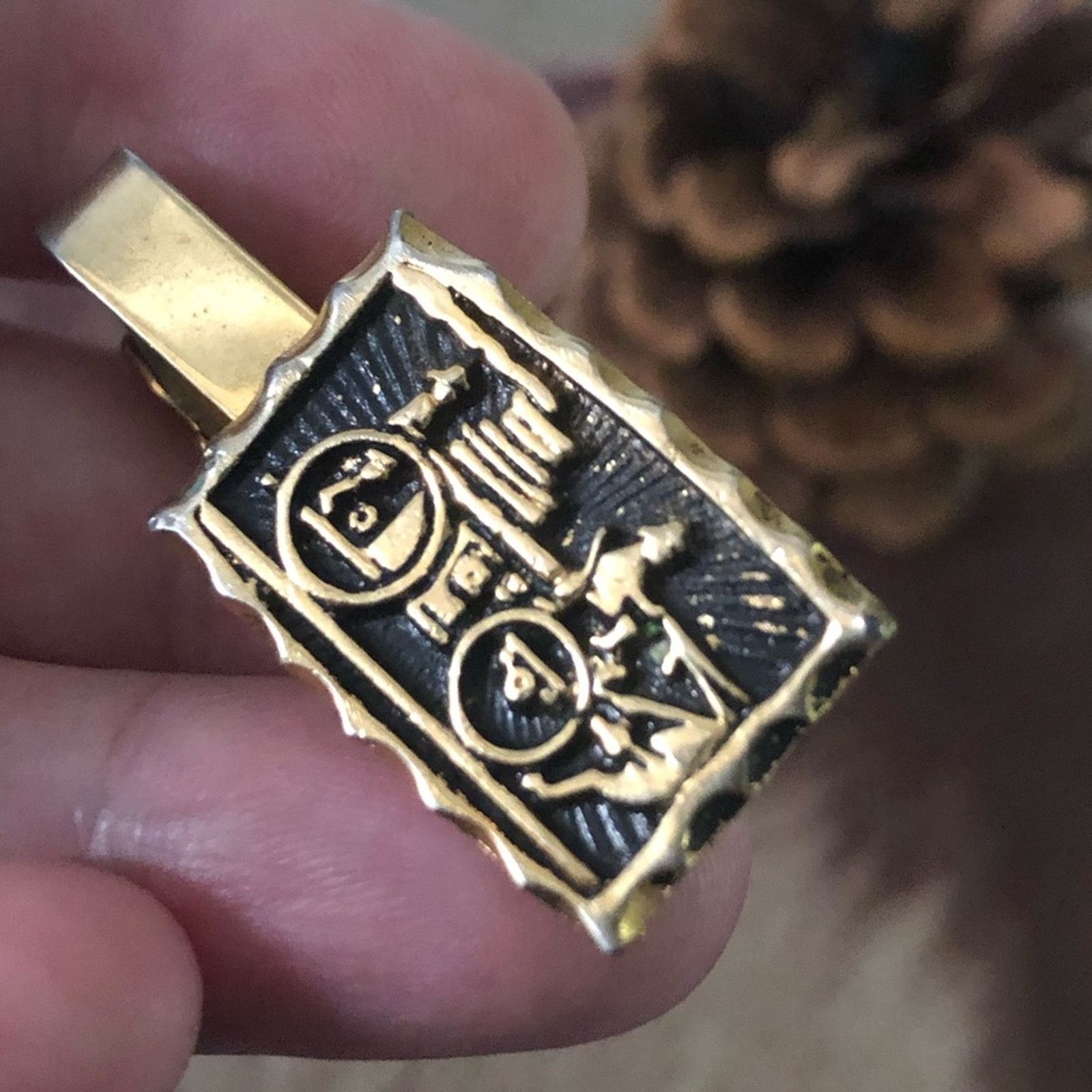 Vintage Vintage men’s gold Thailand carriage tie bar clip Size ONE SIZE - 3 Thumbnail