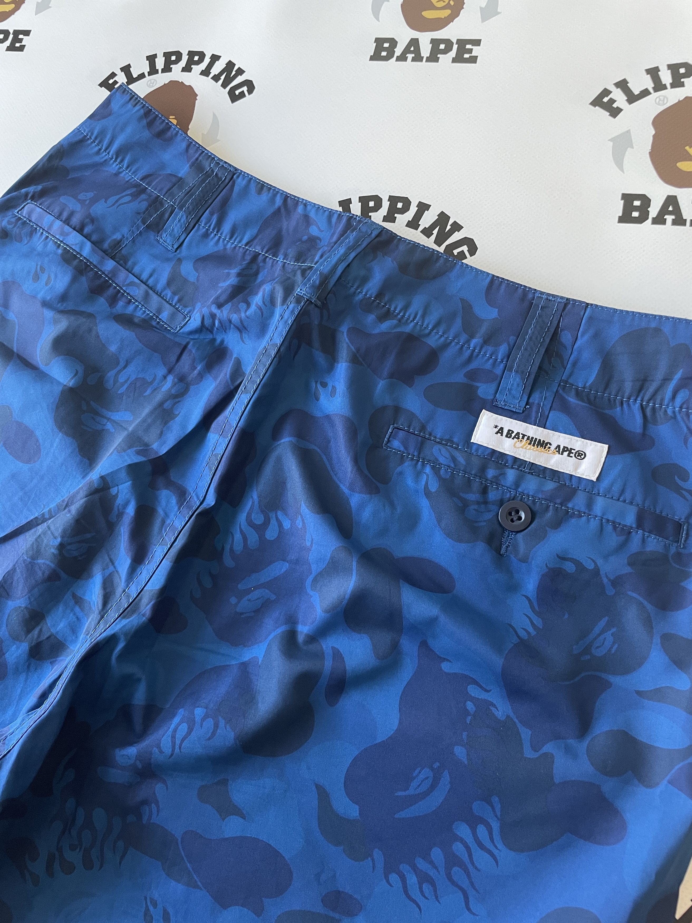 Bape FIRE CAMO BEACH SHORTS Size US 32 / EU 48 - 9 Thumbnail