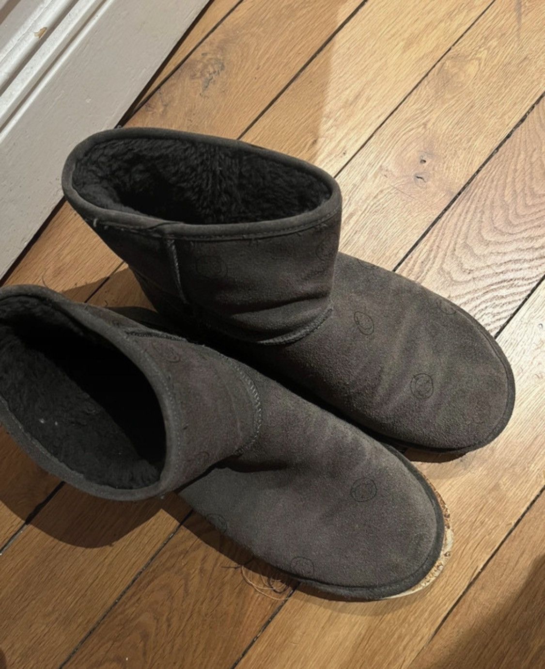 Hysteric Glamour × Ugg Hysteric Glamour Skull Ugg Boots | Grailed