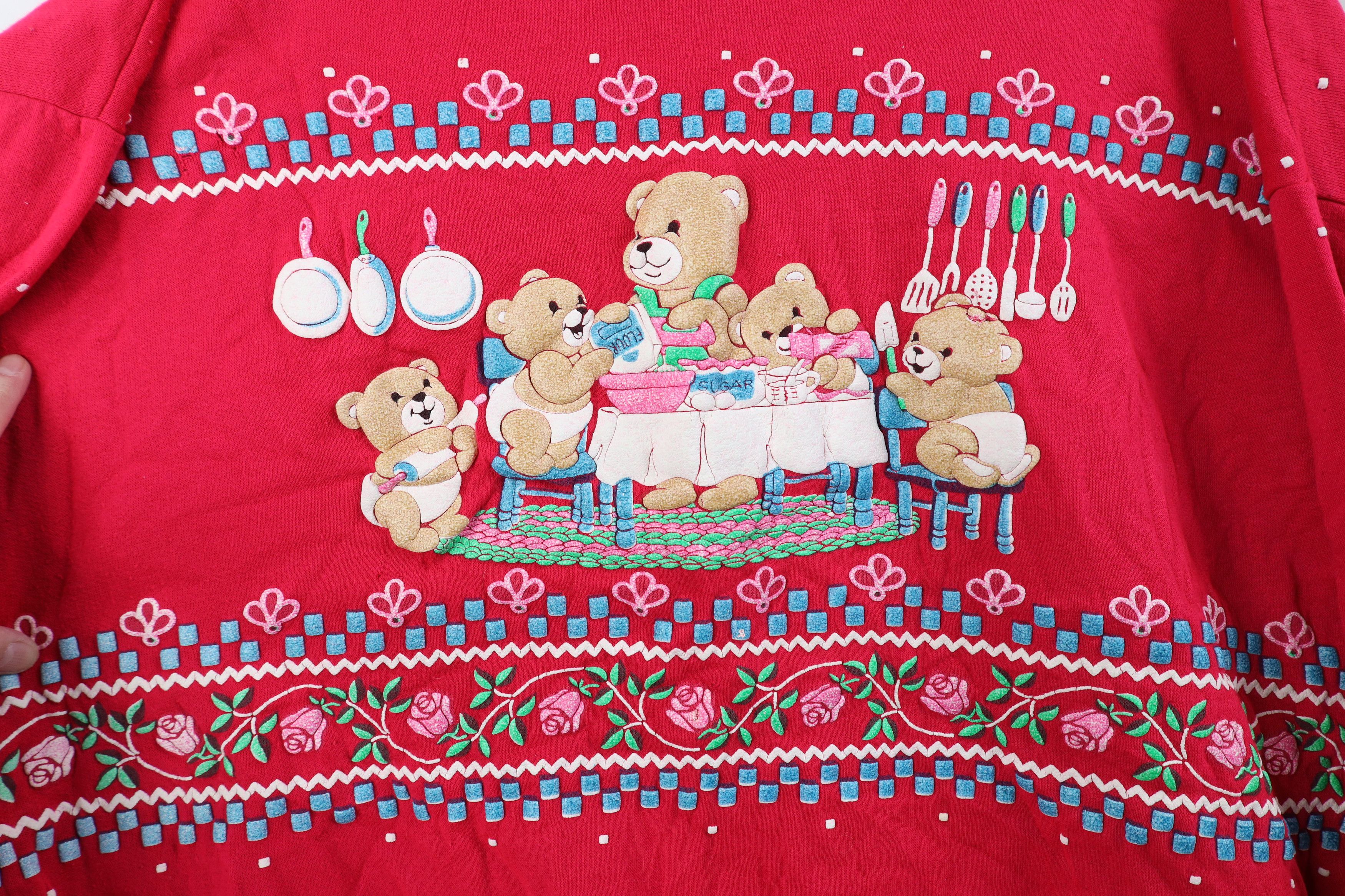 Vintage Vintage 90s Over Print Mama Bear Cooking Flower Sweatshirt Size 3XL / US 20-22 - 4 Thumbnail