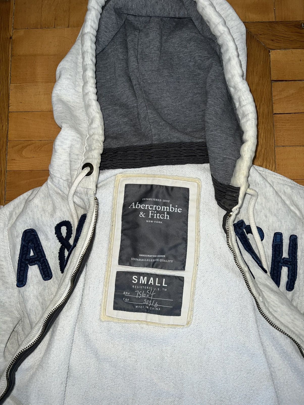Abercrombie & Fitch × If Six Was Nine × Le Grande Bleu (L.G.B.) Distressed Abercrombie&Fitch Avant Garde zip Hoodie Size US S / EU 44-46 / 1 - 4 Thumbnail