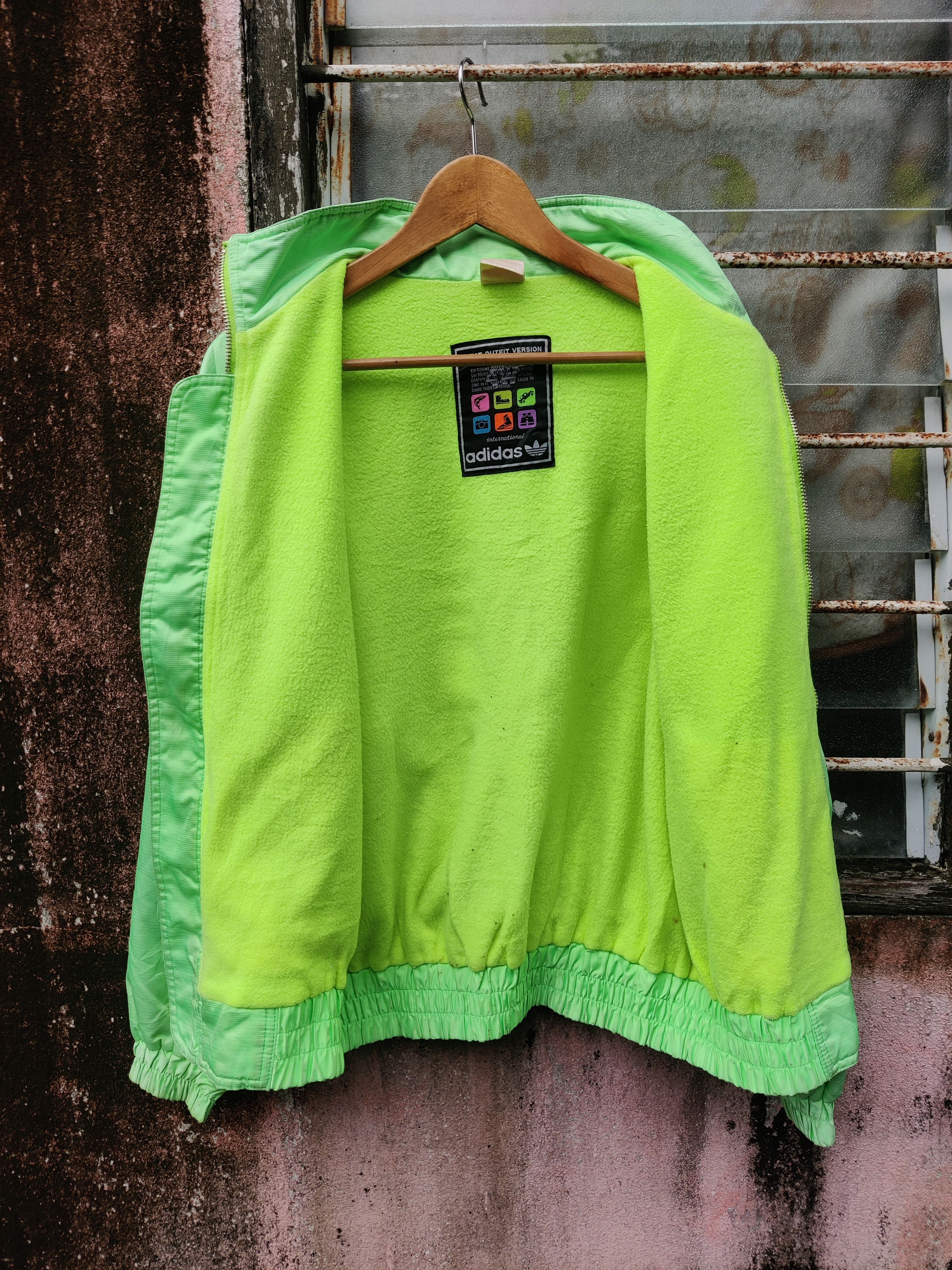 Adidas Vintage Distressed Adidas Jaspo Bomber Jacket Size US L / EU 52-54 / 3 - 7 Thumbnail