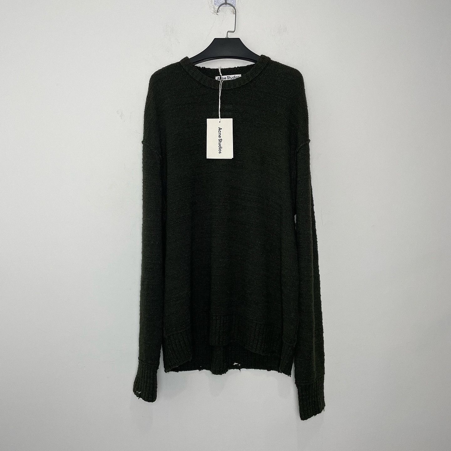 Acne Studios Acne Studios Distressed Crewneck Sweater Size M Size US M / EU 48-50 / 2 - 1 Thumbnail