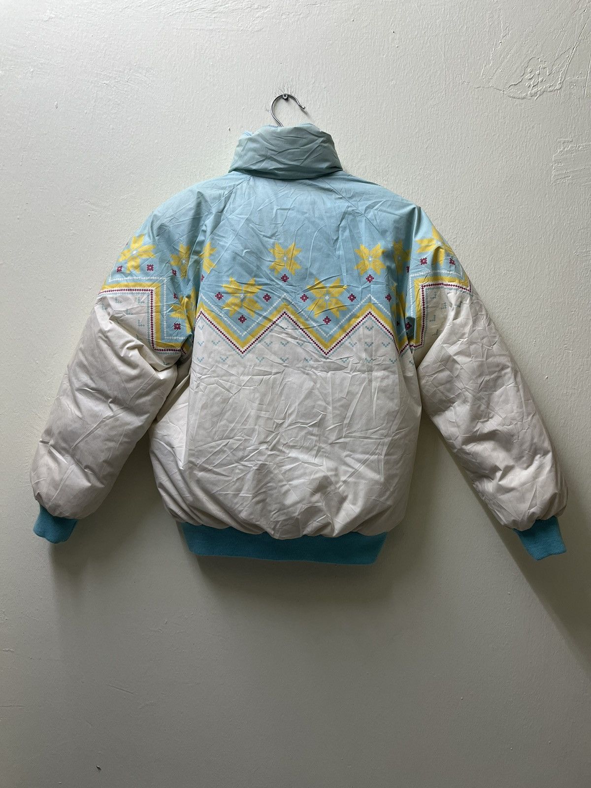 Moncler × Vintage Vintage Reversable Moncler jacket Navajo Design Size US S / EU 44-46 / 1 - 16 Thumbnail