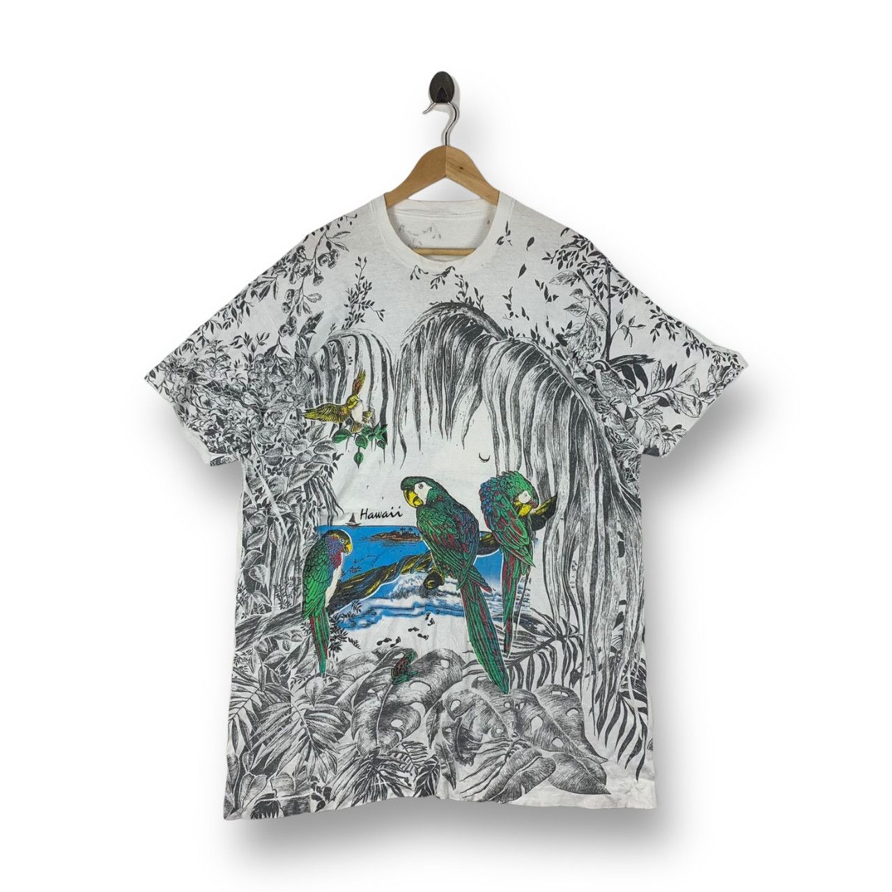 Other Vintage Hawaii All Over Print Parrot Tropical AOP Nature Tee Size US L / EU 52-54 / 3 - 1 Thumbnail