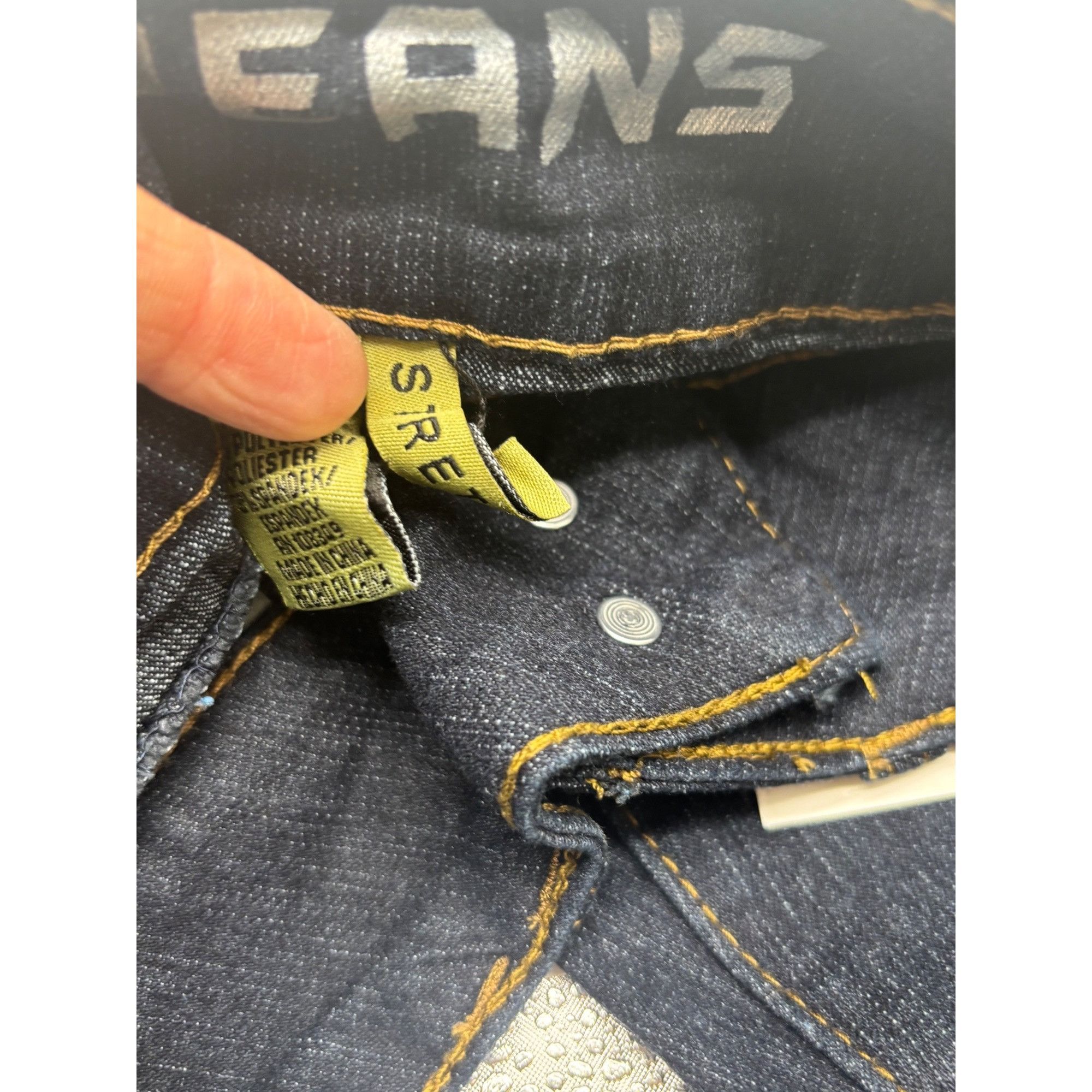 Other Out Jeans Women’s Cross-stitch Straight Leg Stretch Jeans, D Size 28" / US 6 / IT 42 - 9 Thumbnail