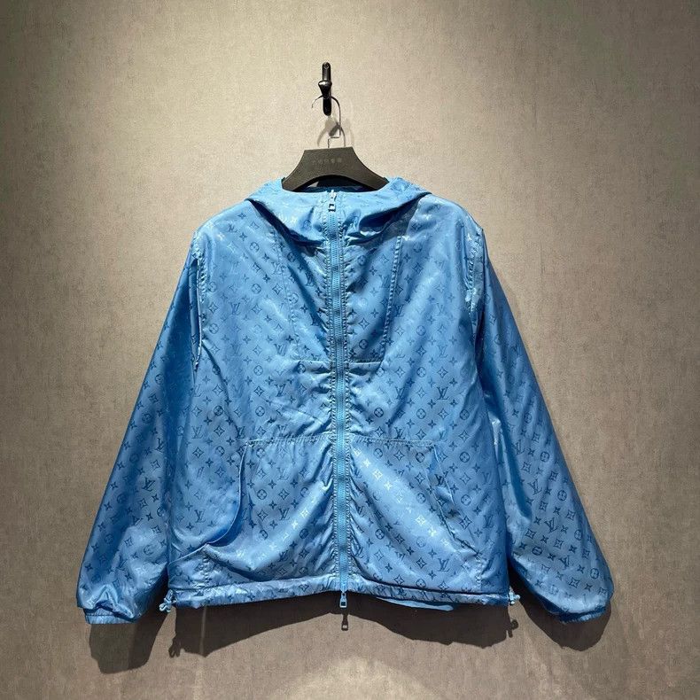 Louis Vuitton LOUIS VUITTON Blue reversible with full logo jacket Size US L / EU 52-54 / 3 - 3 Thumbnail