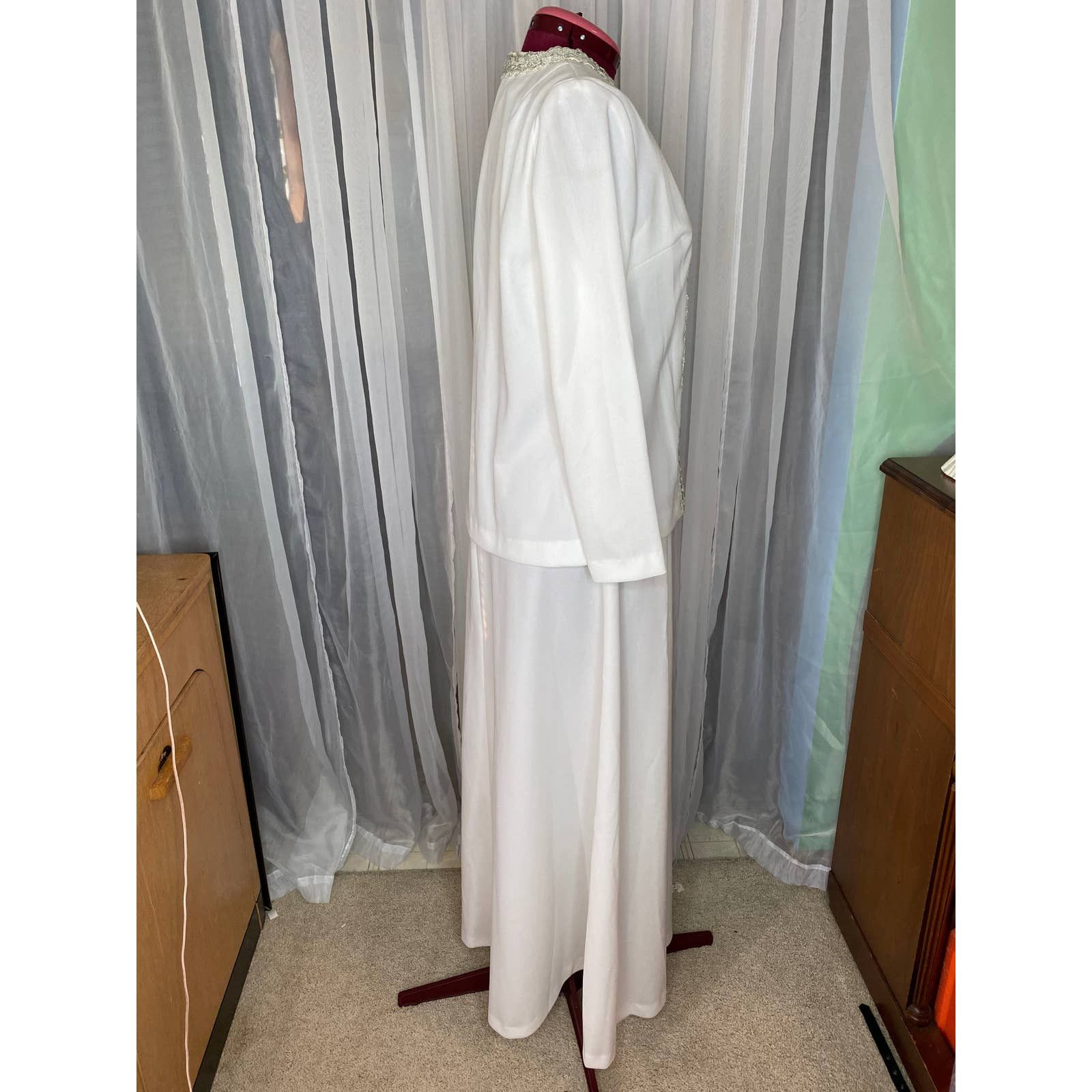 Vintage wedding dress jacket white silver V neck Vintage 1970’s sz s Size S / US 4 / IT 40 - 11 Thumbnail