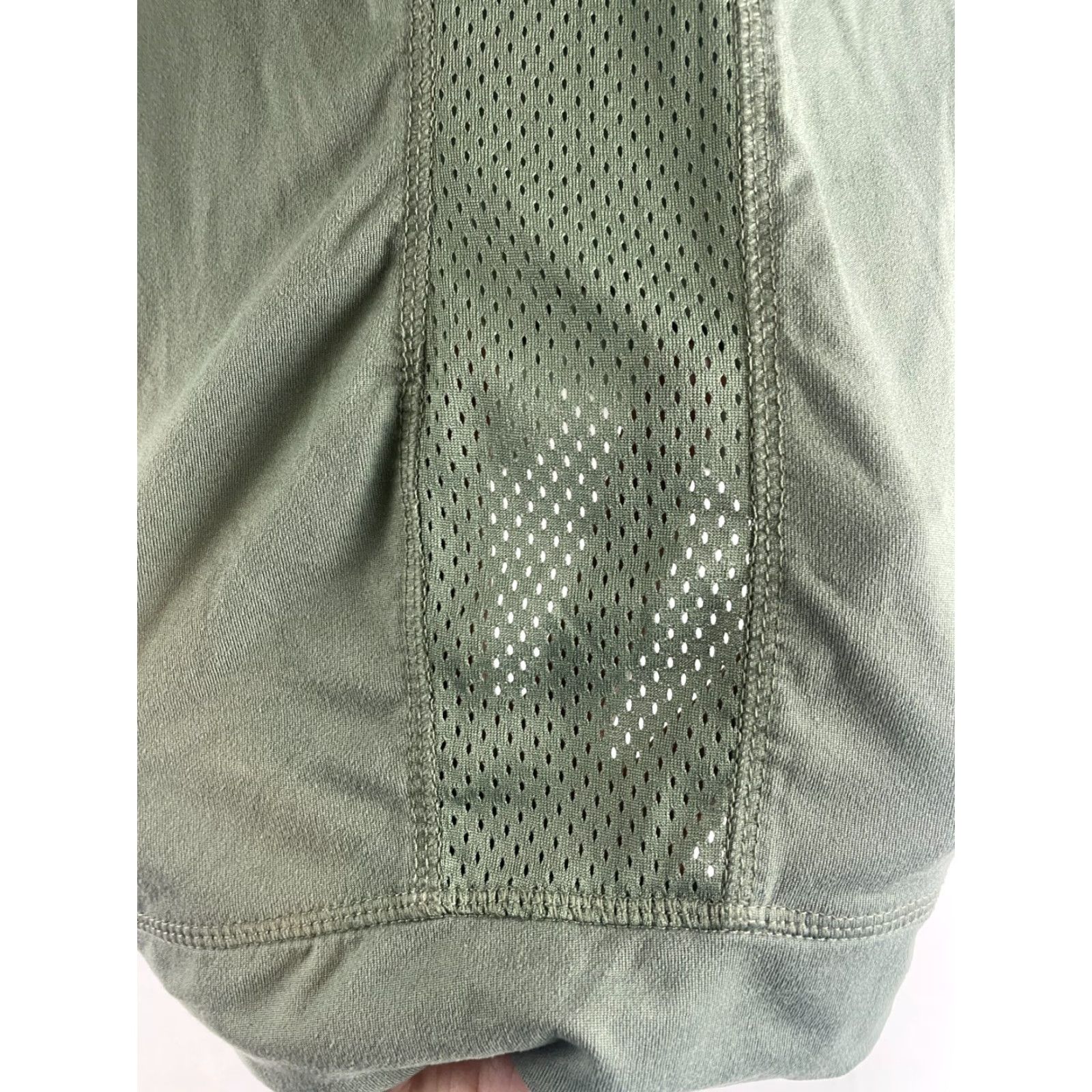 Fabletics Fabletics Sweater Women's Size S Green Boat Neck Vented Long Sleeve Logo Pullover Regular Womens Size S / US 4 / IT 40 - 6 Thumbnail