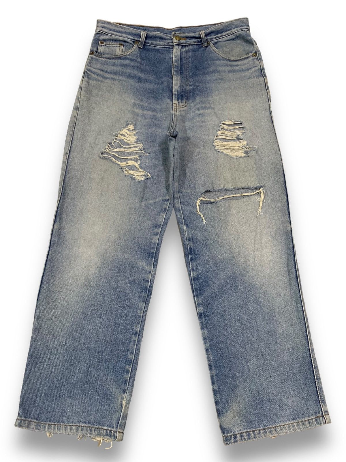 Japanese Brand Vintage Japanese Brand Blue Washed Baggy Distressed Jeans Size US 32 / EU 48 - 1 Thumbnail