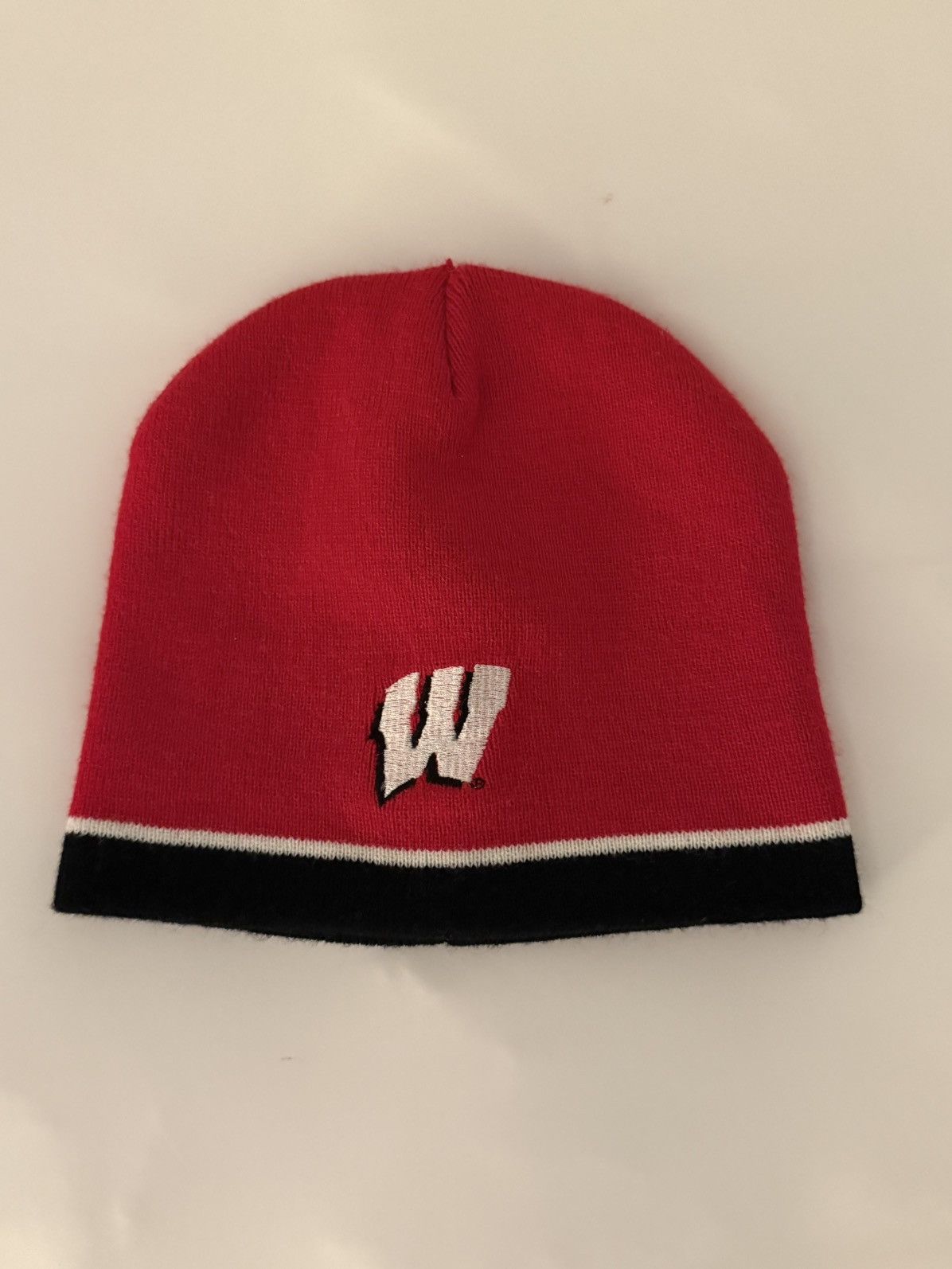 NCAA Wisconsin Badgers Winter hat Size ONE SIZE - 1 Thumbnail