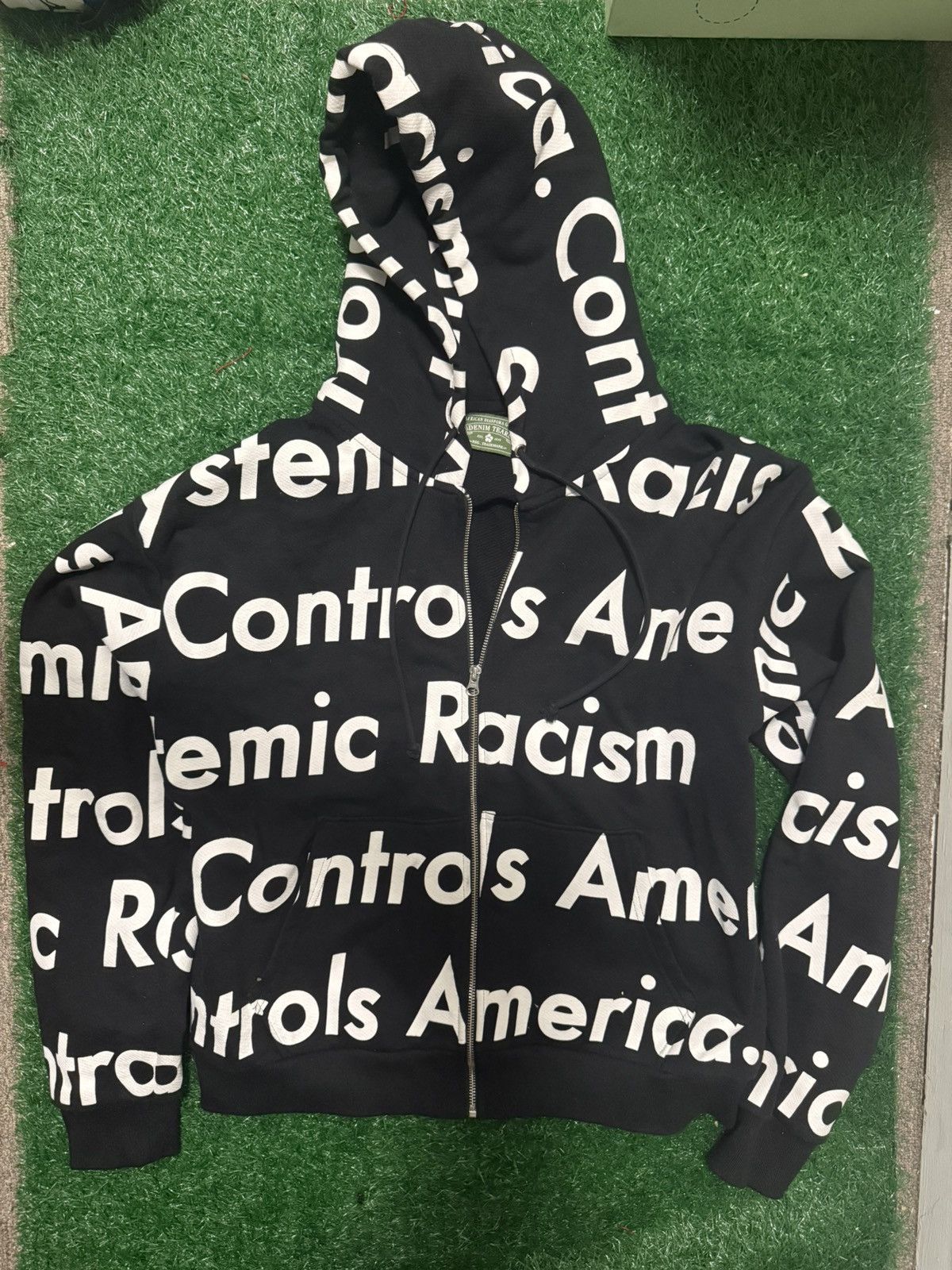 DENIM TEARS Denim Tears Systemic Racism Controls America Zip-UP Size US XXL / EU 58 / 5 - 2 Thumbnail