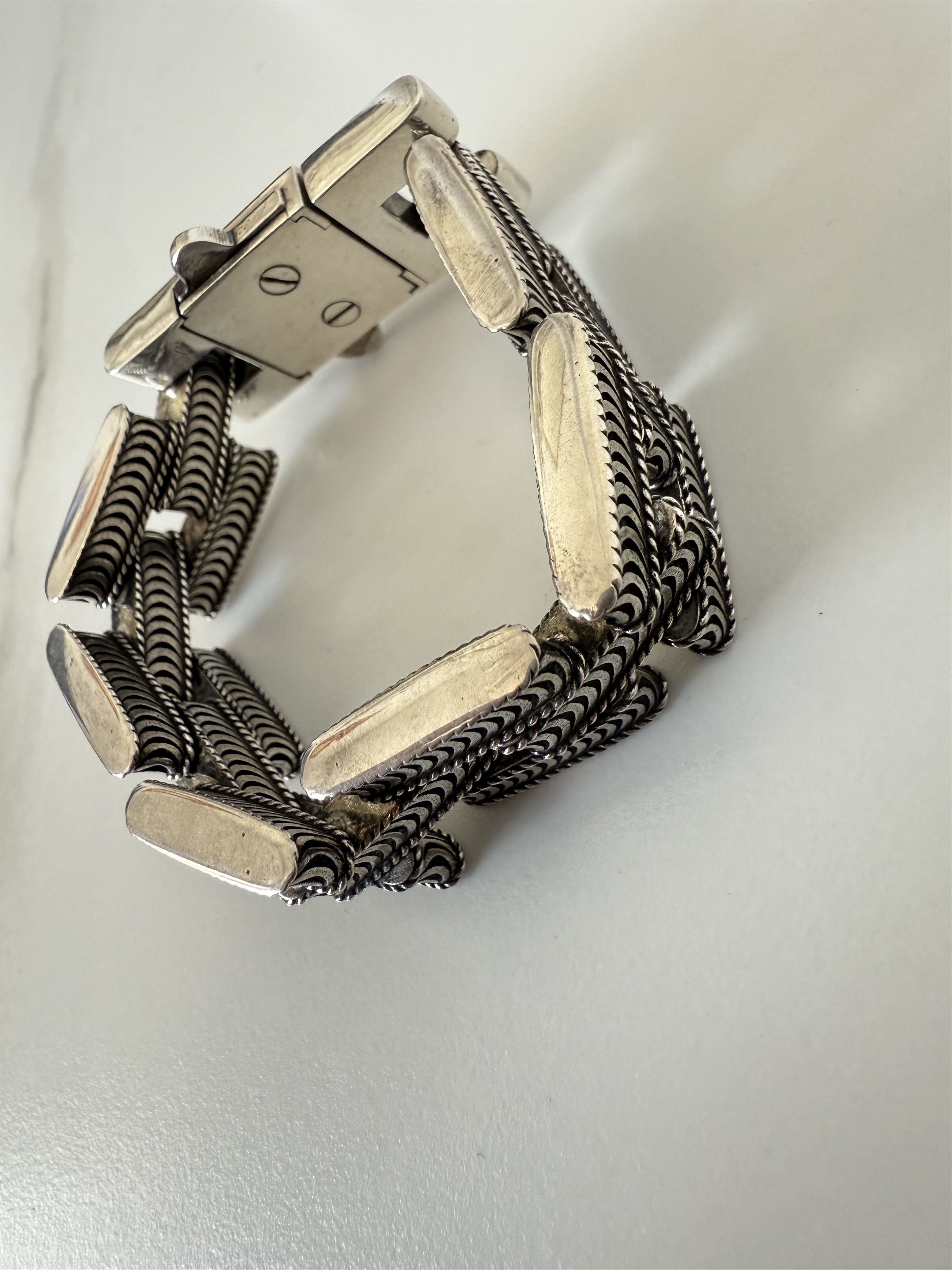 Saint Laurent Paris Saint Laurent Textured Link Metal Bracelet Size ONE SIZE - 2 Thumbnail