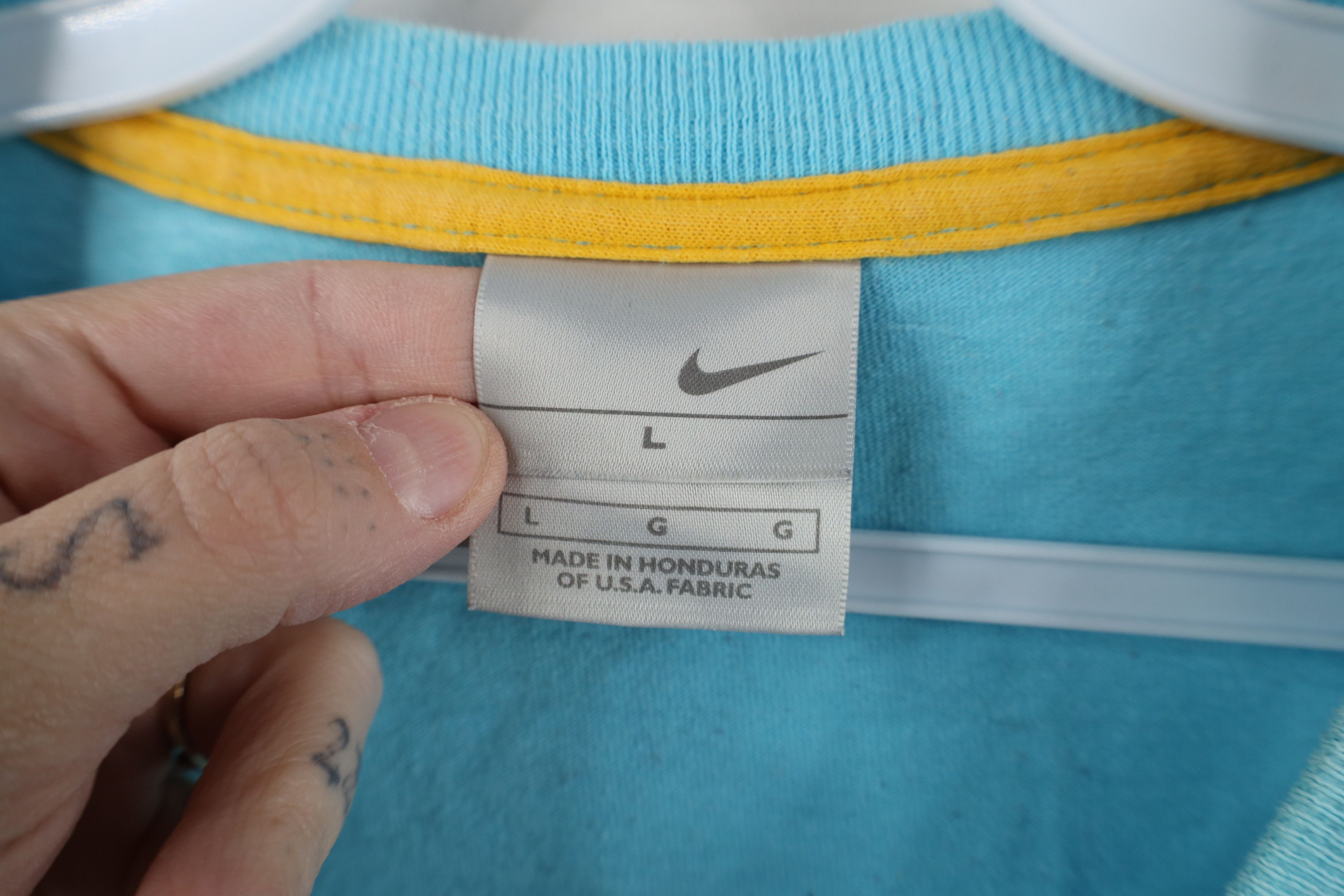 Nike Vintage Y2K Nike Travis Scott Big Swoosh T-Shirt Blue Size US L / EU 52-54 / 3 - 9 Thumbnail