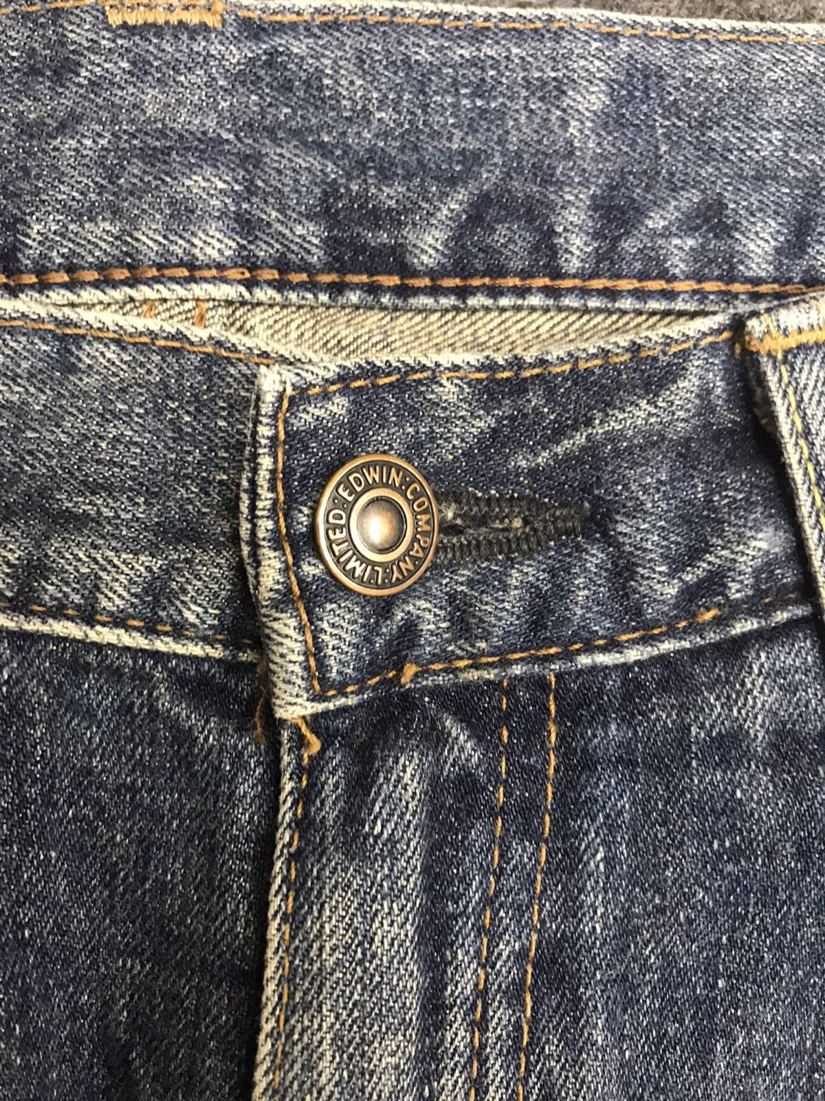 Edwin Flare🔥Edwin Flare Stylish Whiskers Jeans F20 Size US 31 - 15 Thumbnail