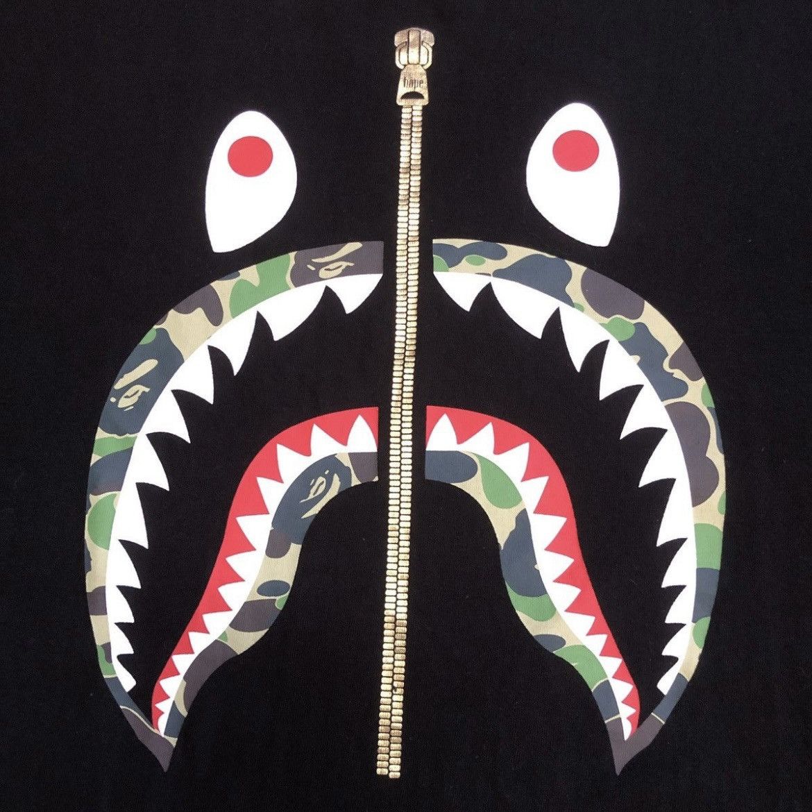 Bape ABC Camo Shark Tee Size US M / EU 48-50 / 2 - 2 Thumbnail