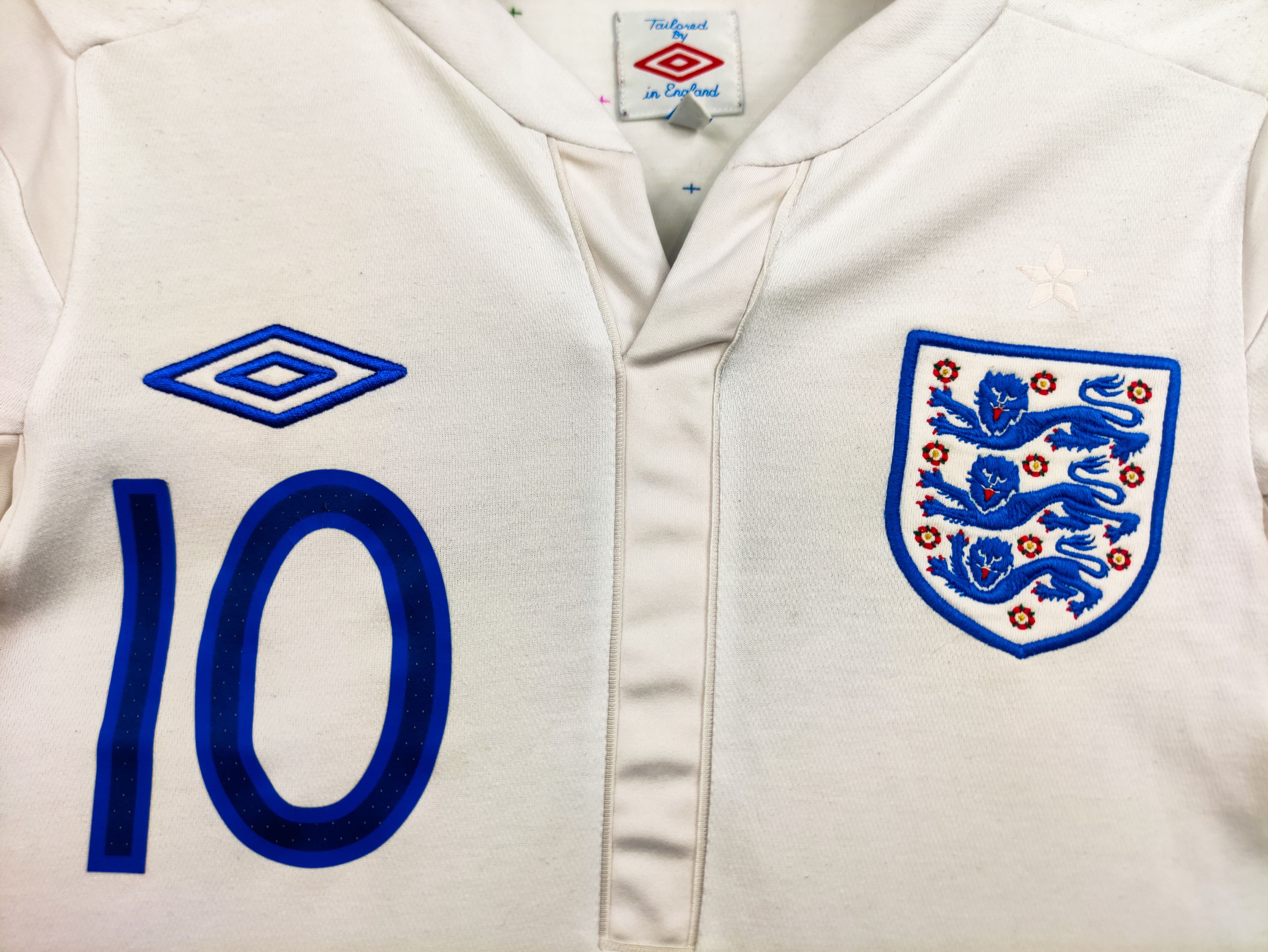 Umbro Wayne Rooney #10 England 2011 Home Umbro Blokecore Vintage Size US S / EU 44-46 / 1 - 16 Thumbnail