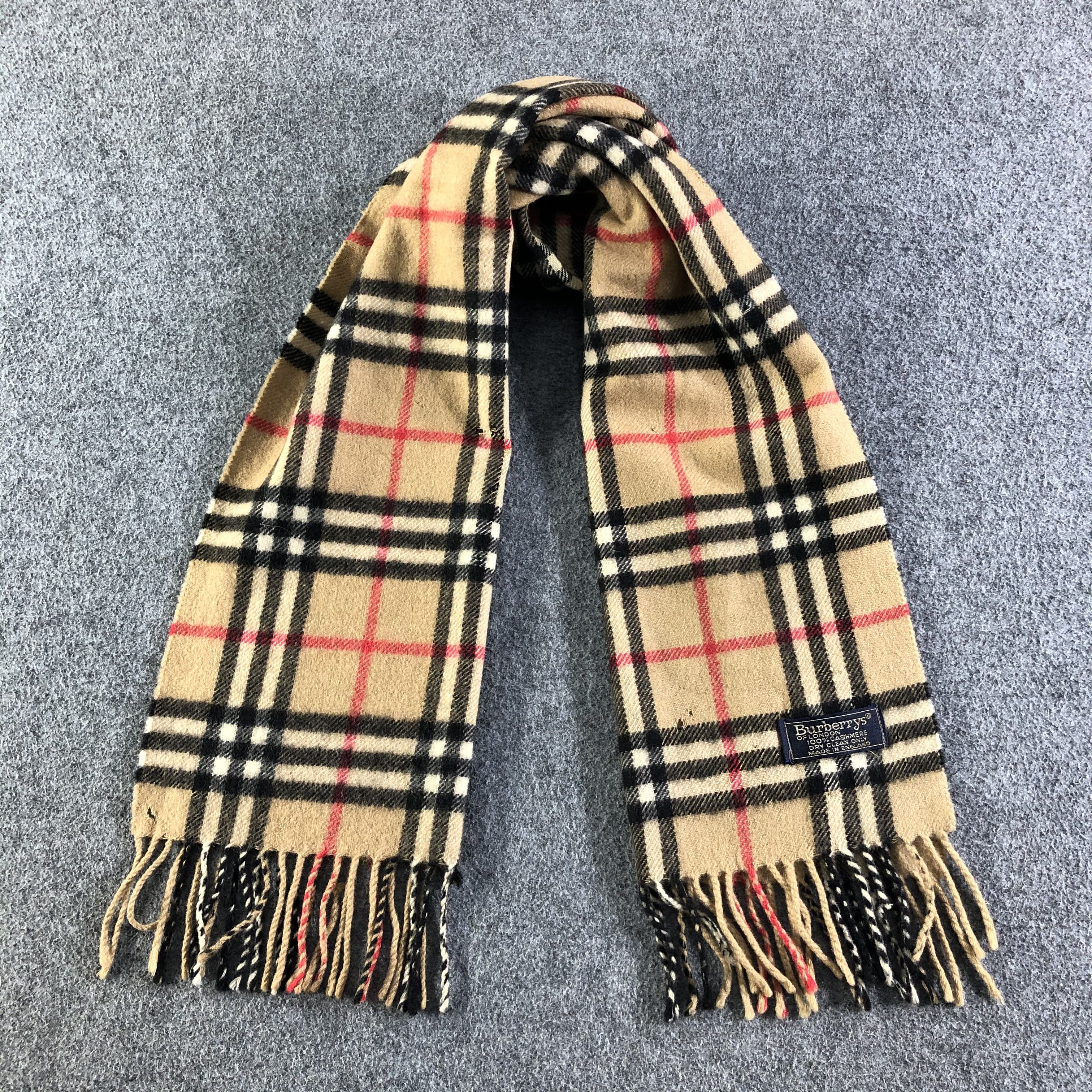 Burberry Burberrys Cashmere Scarf / Muffler / Neckwear Size ONE SIZE - 1 Thumbnail
