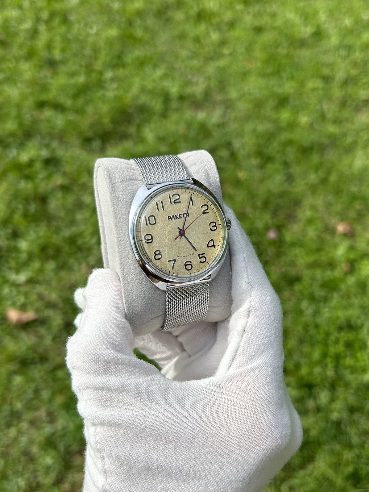 Vintage Vintage Watch Raketa Soviet USSR Mechanical Authentic 1980s Size ONE SIZE - 4 Thumbnail