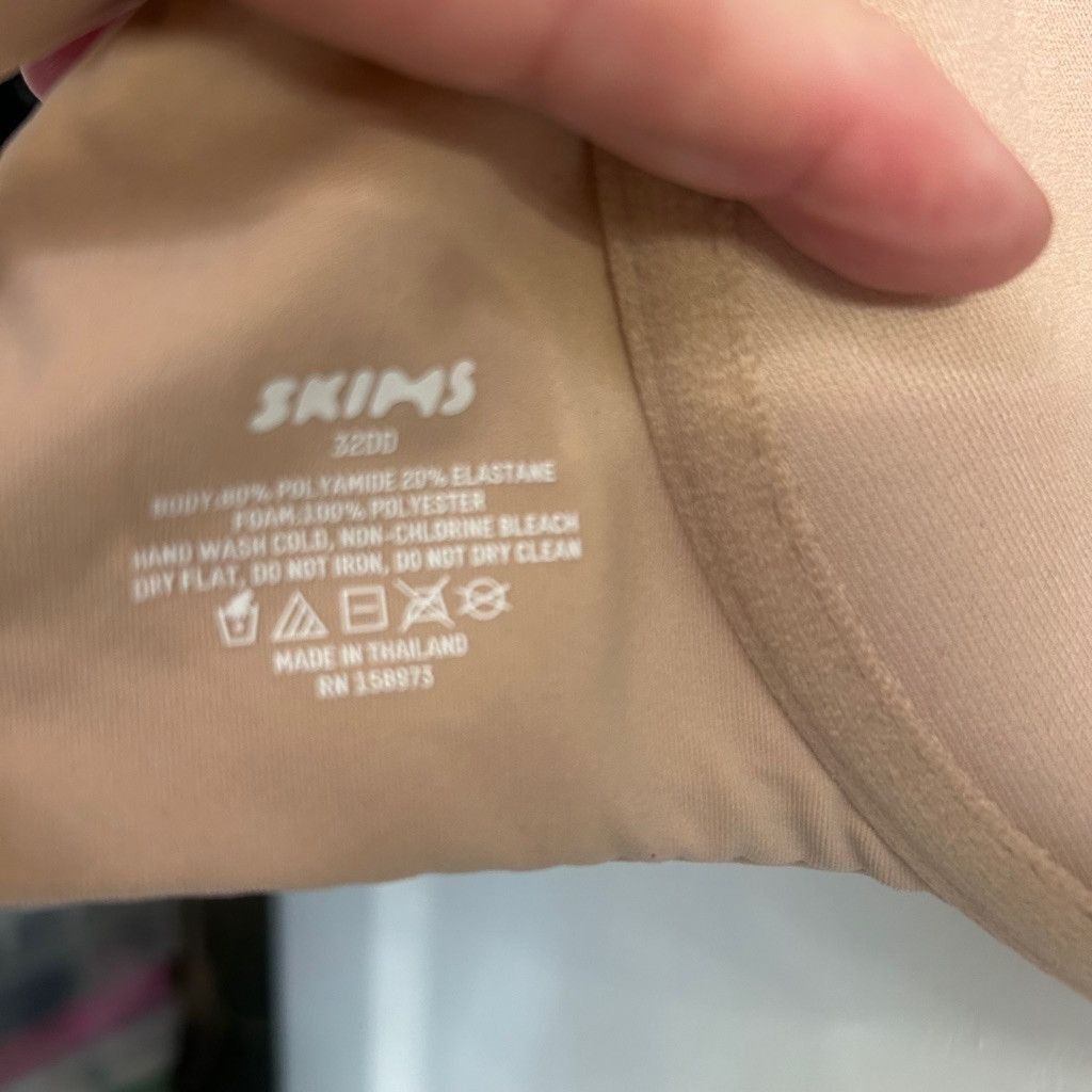 SKIMS SKIMS Women's Bra 32DD Tshirt Mica Demi Bra Size ONE SIZE - 4 Thumbnail