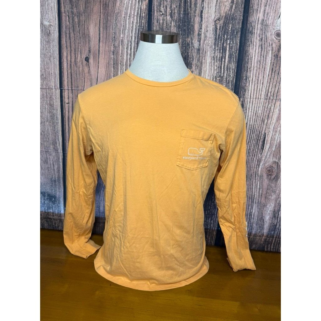 Vineyard Vines Vineyard Vines Men Long Sleeve Orange Graphic Pocket T-Shirt Size US L / EU 52-54 / 3 - 2 Thumbnail