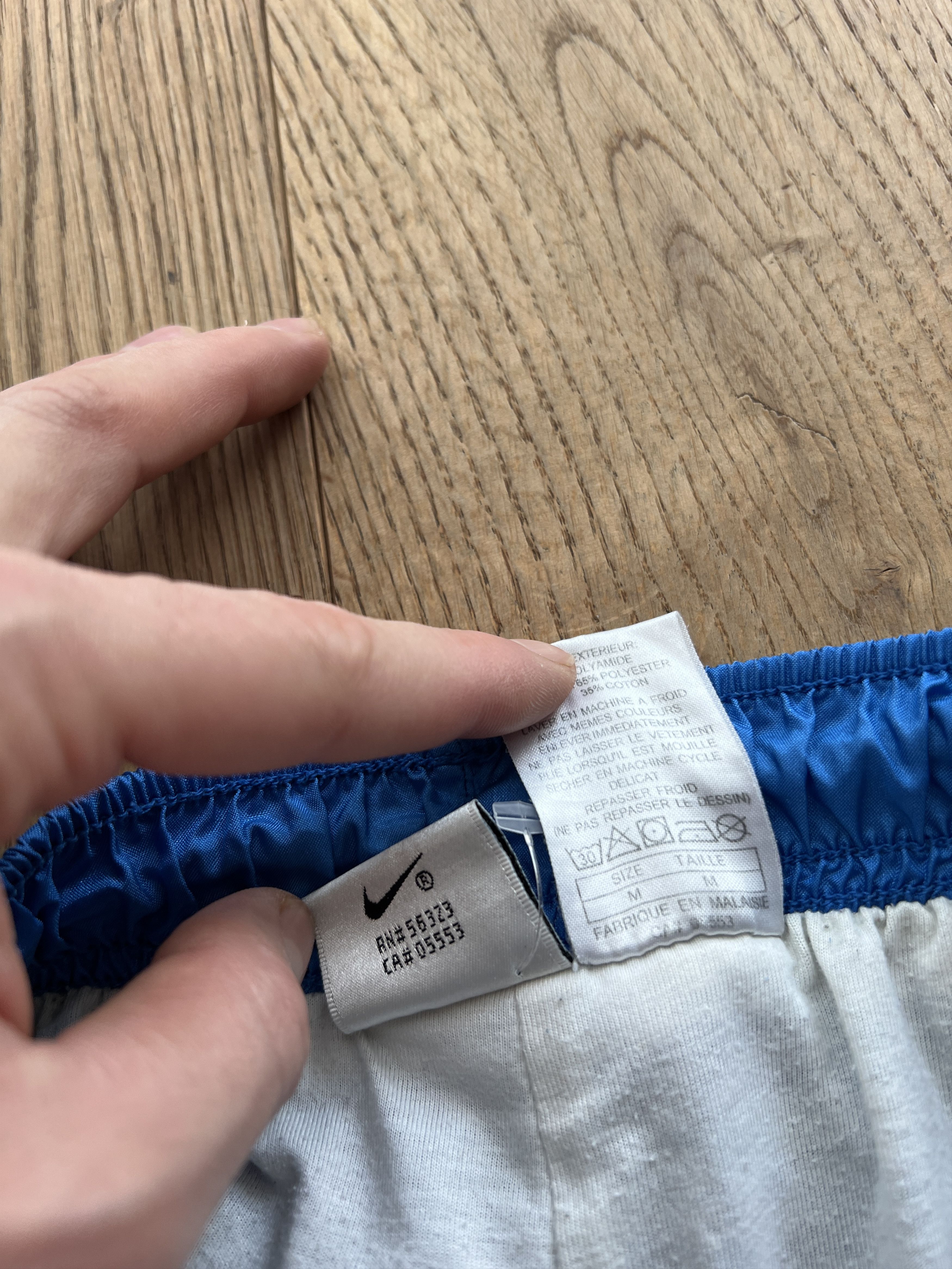 Nike Nike VTG 90s nylon retro navy blue track pants baggy swoosh Size US 32 / EU 48 - 18 Thumbnail