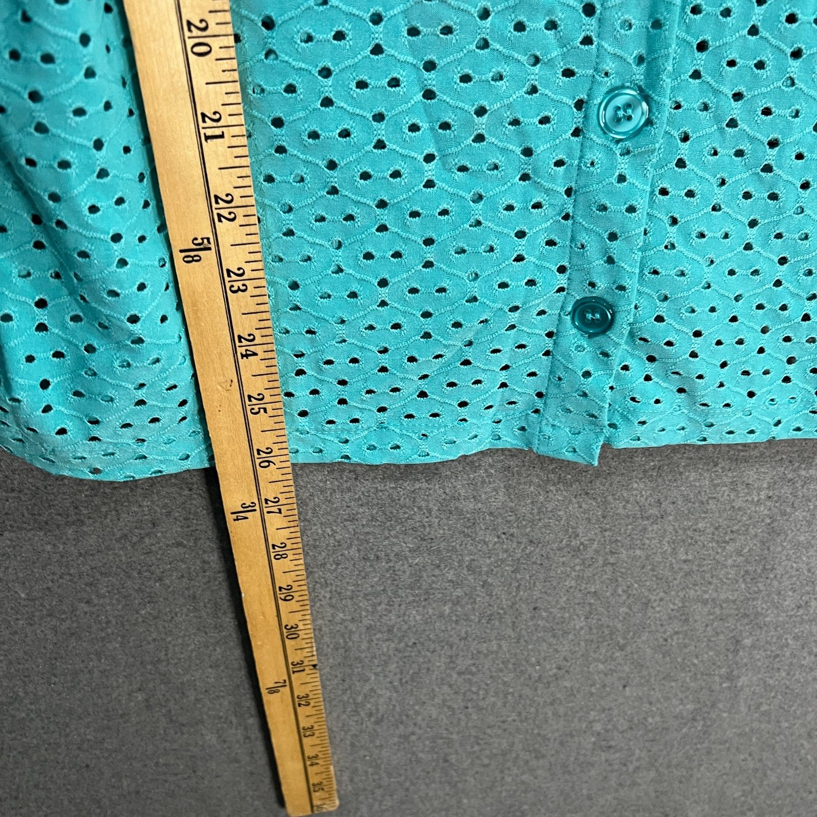 Other Susan Graver Eyelet Knit Button-Front Top with Blouson T Size L / US 10 / IT 46 - 4 Thumbnail