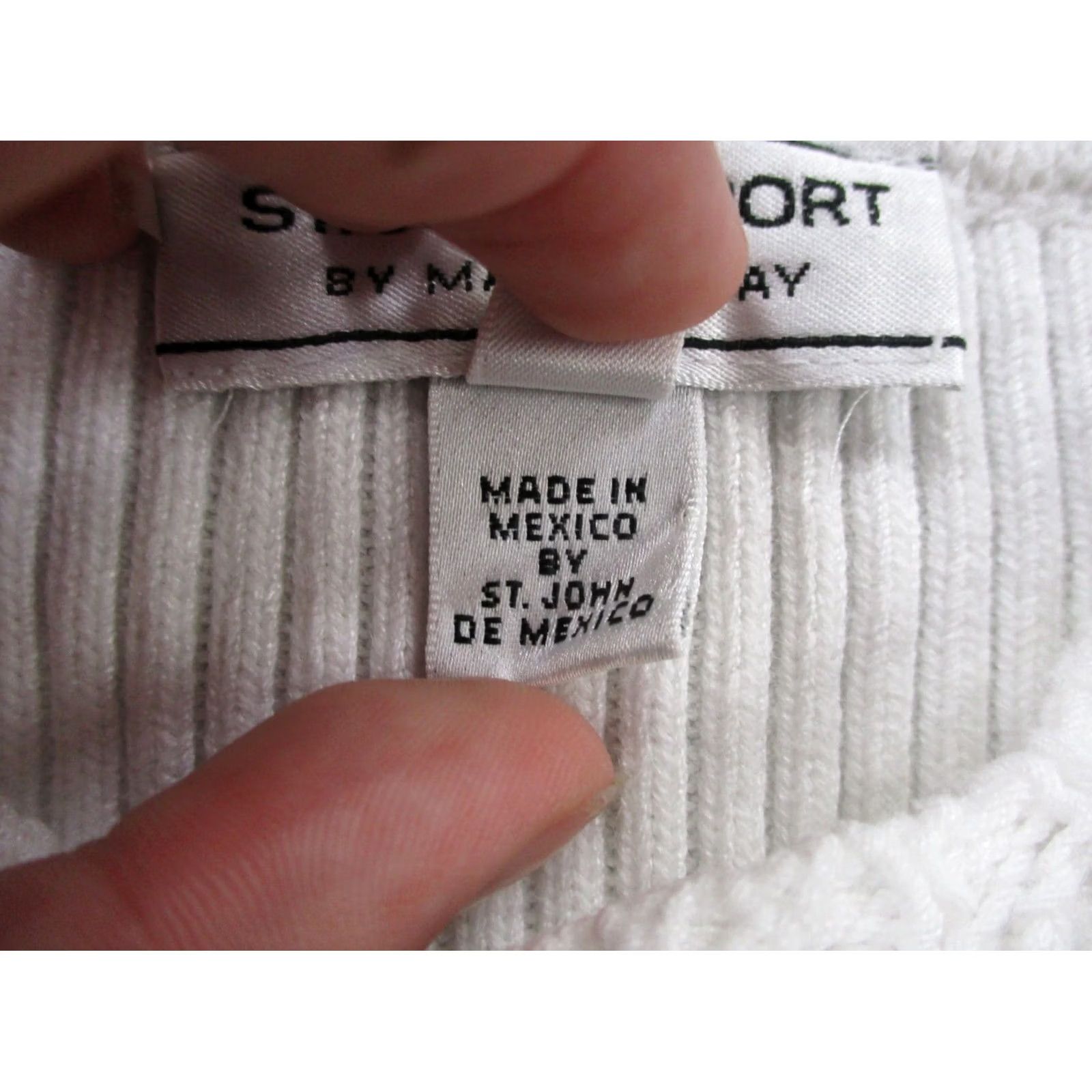 Vintage ST. John Sport Sweater Womens L White Rayon Lace Ribbed Pullover Size L / US 10 / IT 46 - 7 Thumbnail