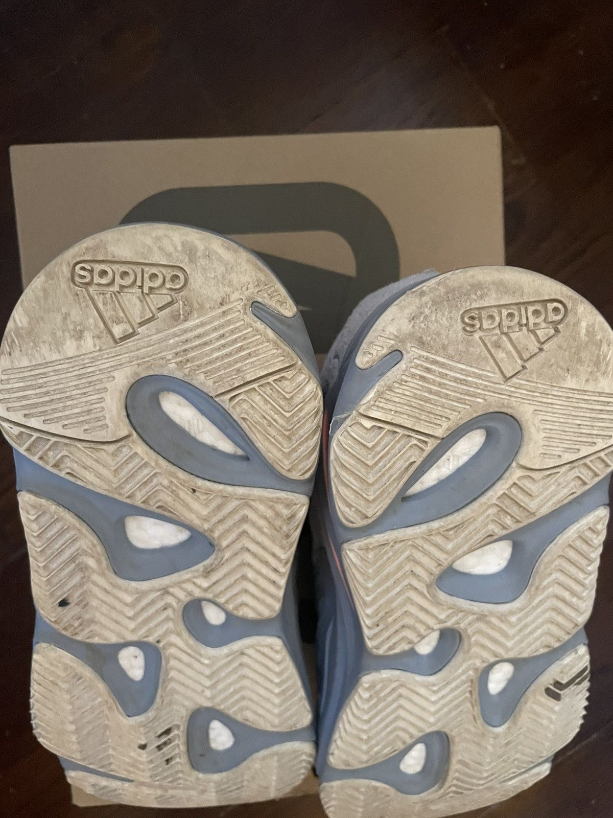 Yeezy Yeezy 700 Size US 8.5 / EU 41-42 - 6 Thumbnail