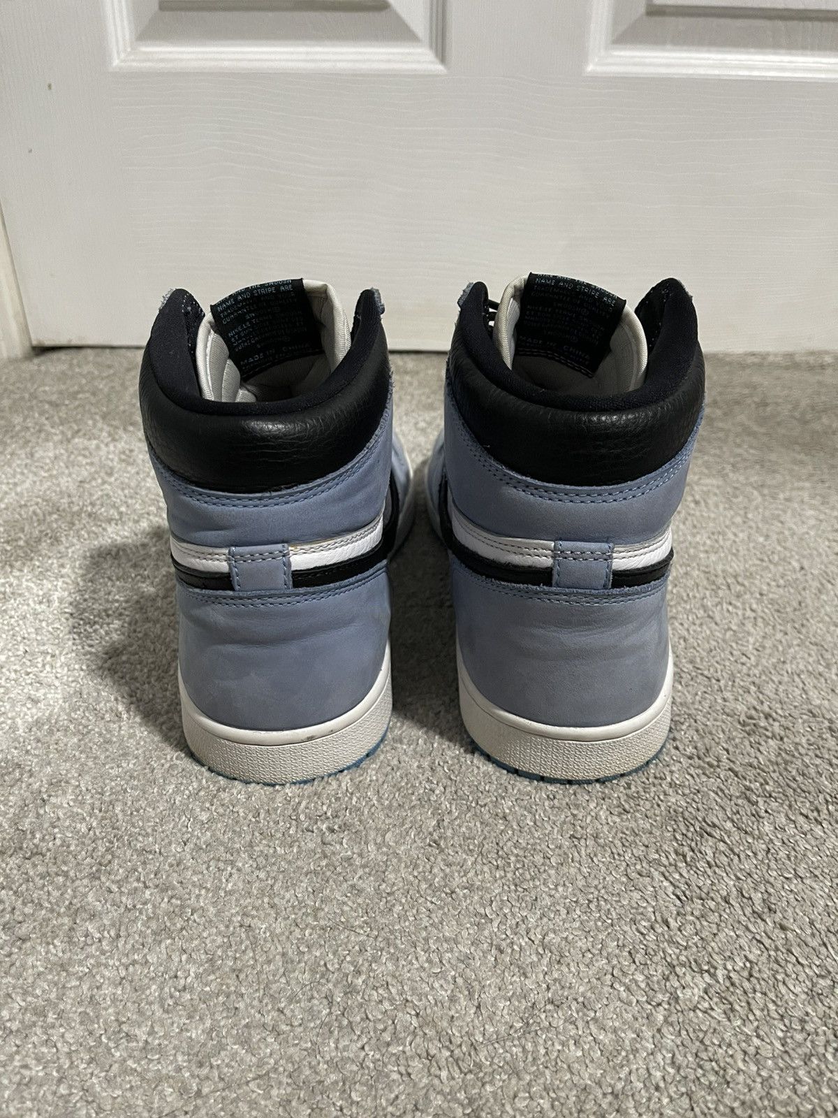 Jordan Brand × Nike Air Jordan 1 Retro High OG Unversity Blue (UNC) Size US 10 / EU 43 - 5 Thumbnail