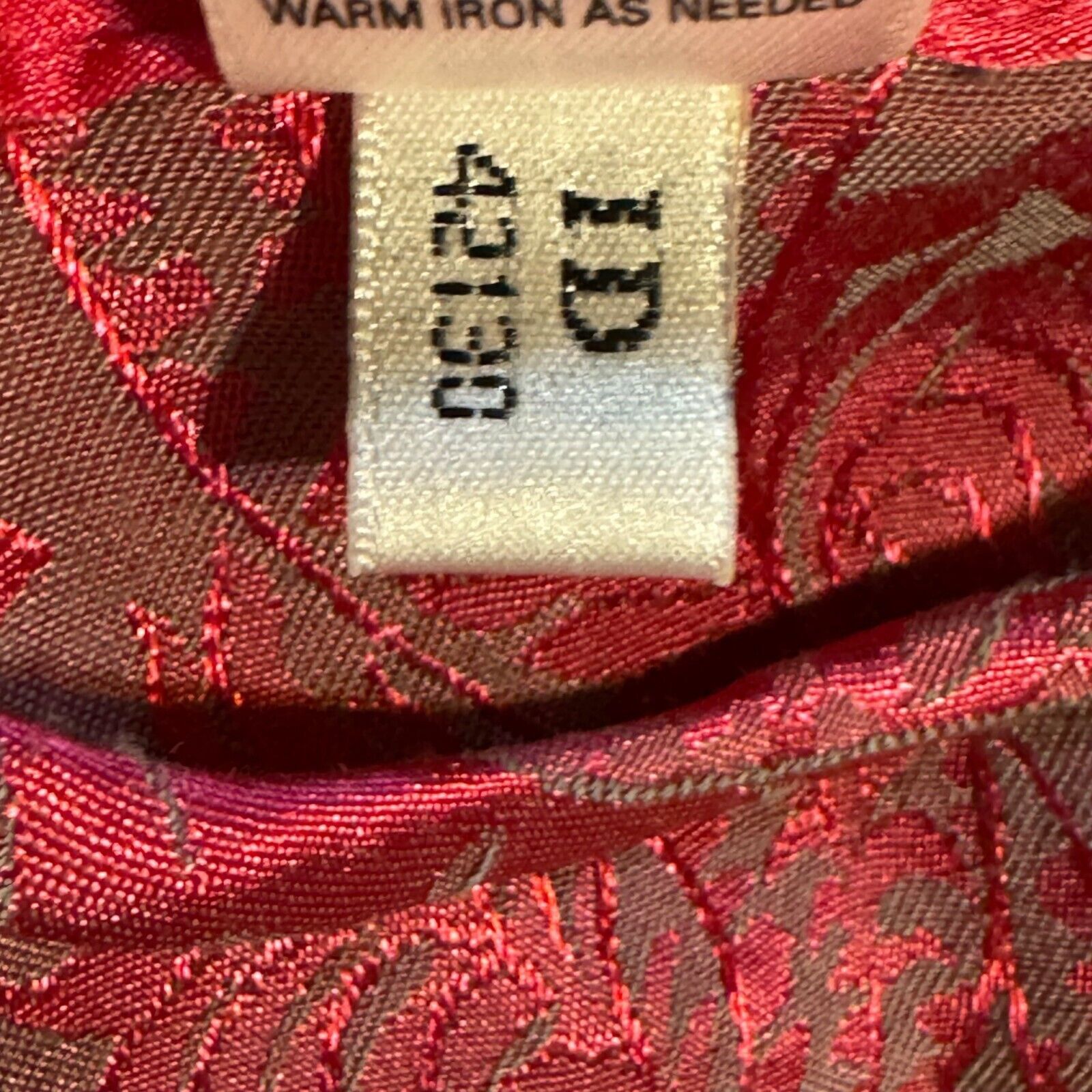 Victoria's Secret Victoria's Secret's Robe XS/S Red/Pink Brocade Robe No Belt Size ONE SIZE - 8 Thumbnail