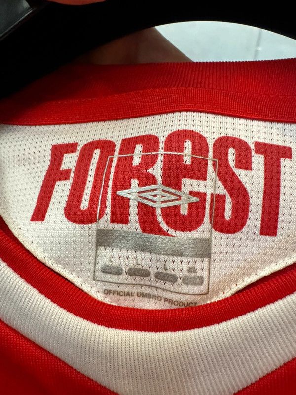 Umbro × Vintage Umbro Nottingham Forest F.C 2006-07 Home Jersey L Size US L / EU 52-54 / 3 - 2 Thumbnail