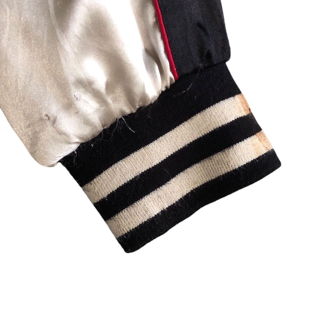 Japanese Brand × Vintage Sukajan Black Beige Vintage Embroidered Jacket Size L Size US L / EU 52-54 / 3 - 11 Thumbnail