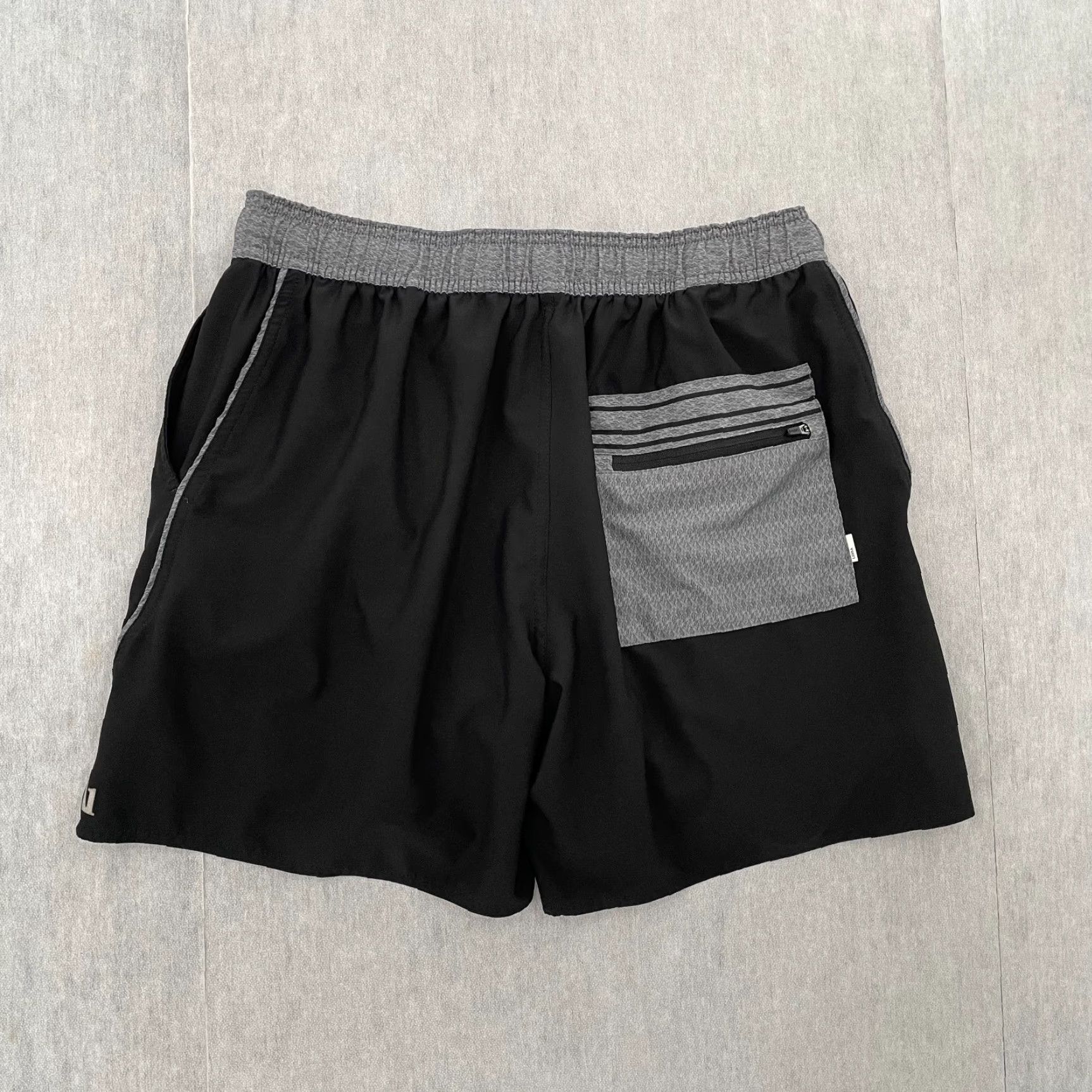 Vuori Vuori Shorts Adult Medium Black Trail Running Lined Short Pocket Stretch Mens M Size US 31 - 2 Thumbnail