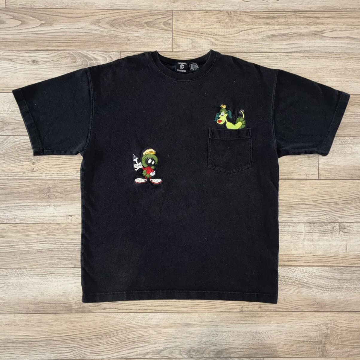 Warner Bros loony tunes marvin the martian pocket tee Size US M / EU 48-50 / 2 - 1 Thumbnail