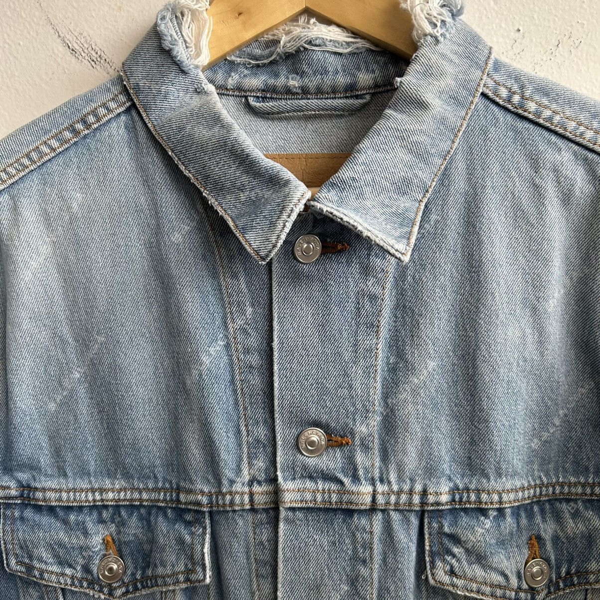 Balenciaga All over Print Distressed Denim Jacket SZ 36 EU Size US L / EU 52-54 / 3 - 2 Thumbnail