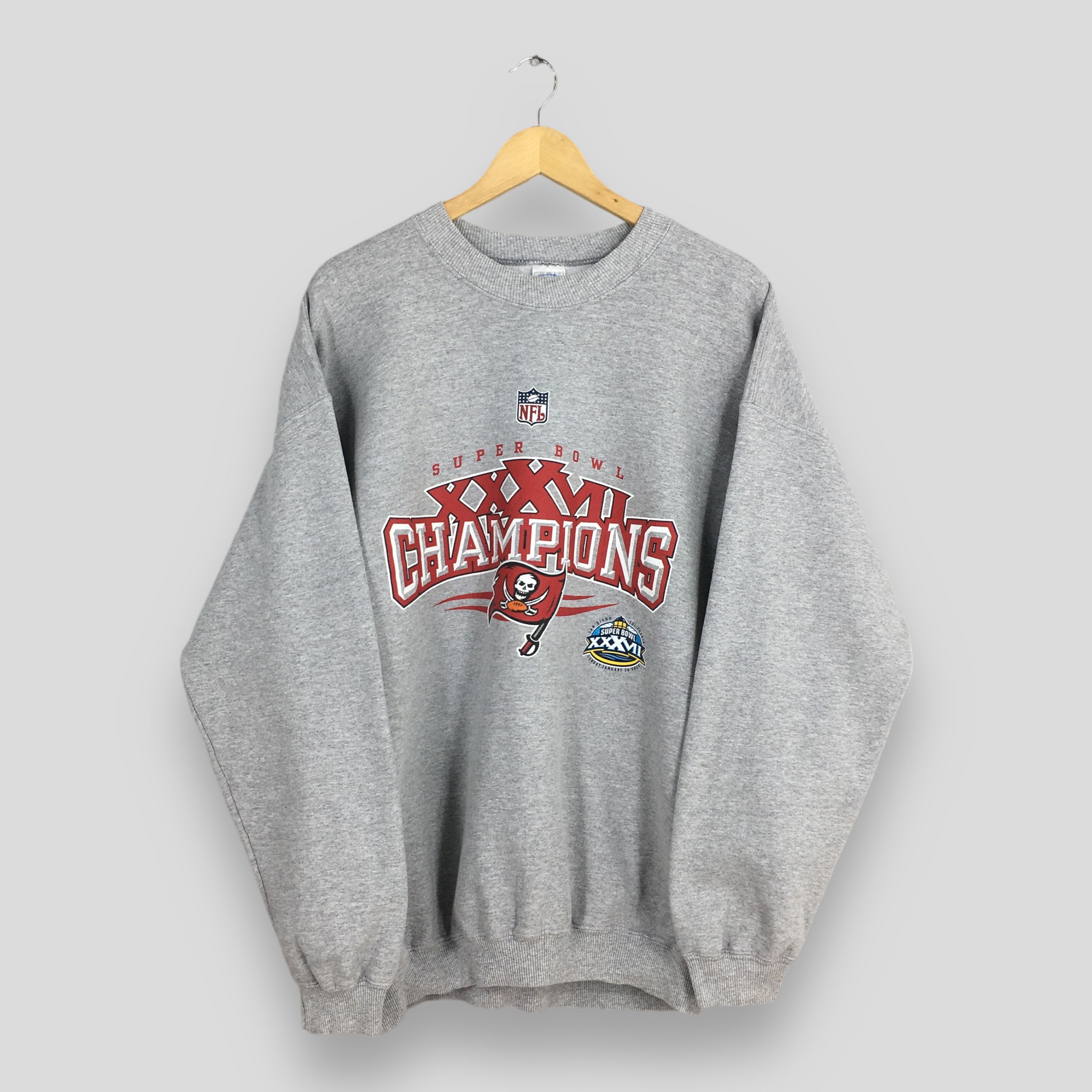 Gildan × NFL × Vintage Vintage Tampa Bay Buccaneers NFL Sweatshirt XLarge Size US XL / EU 56 / 4 - 1 Thumbnail