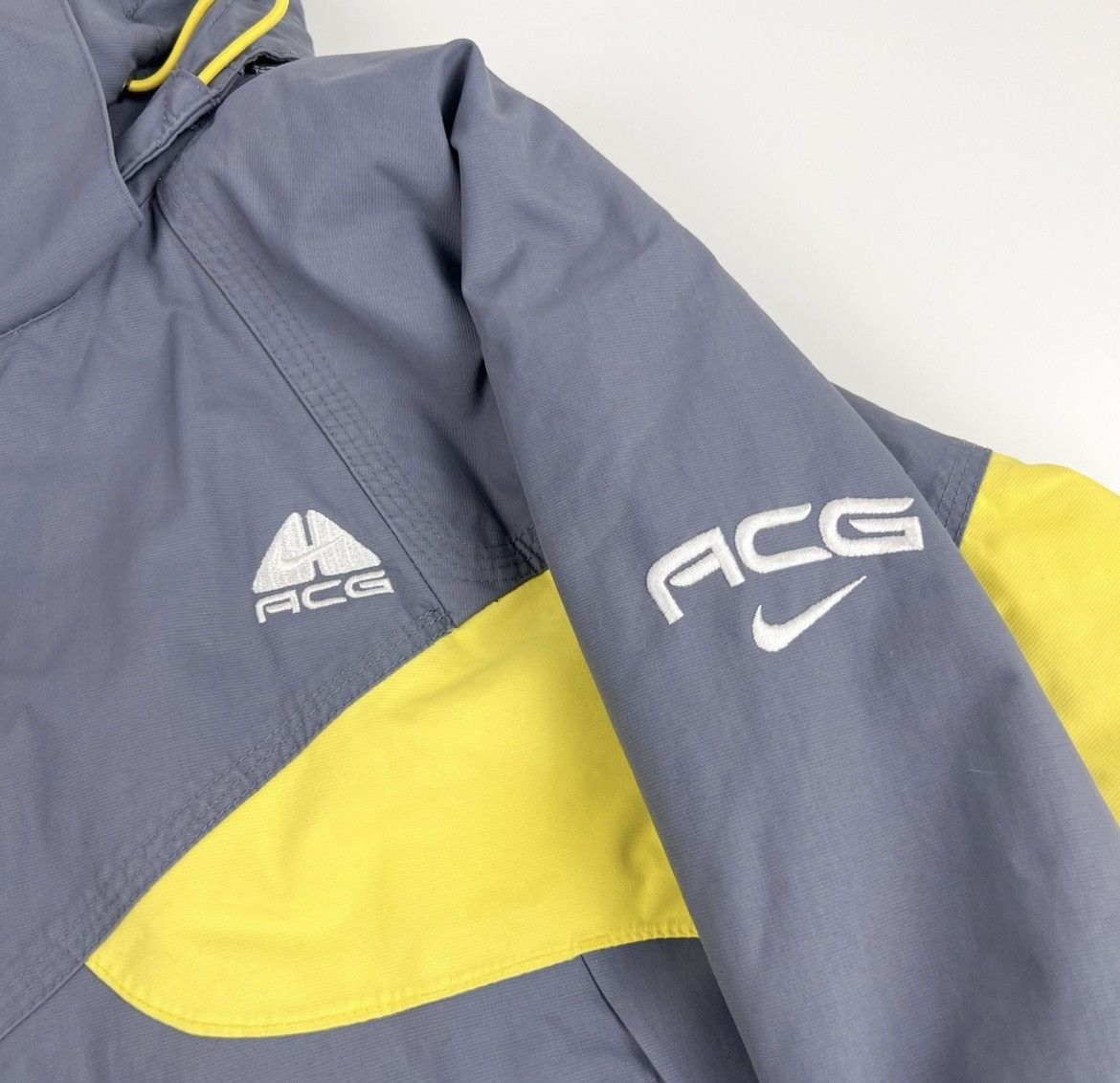 Nike ACG Vintage Nike ACG Jacket M Size US L / EU 52-54 / 3 - 3 Thumbnail