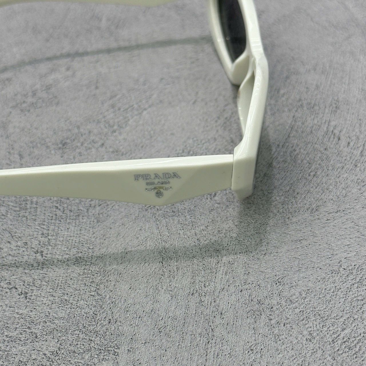 Prada PRADA 0PR PR26ZS 17K08Z SUNGLASSES Size ONE SIZE - 7 Thumbnail