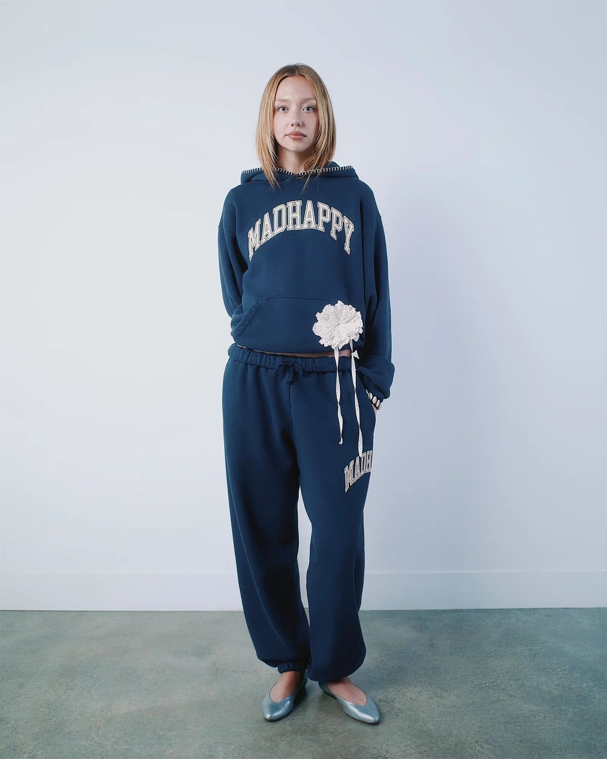 Madhappy Madhappy Campus Fleece Sweatpant Navy Size S New without tag Size 27" / US 4 / IT 40 - 3 Thumbnail